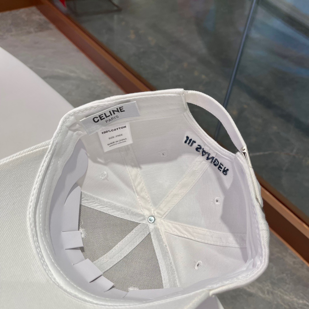  【CELINE赛琳】春夏款新款简约棒球帽，新款出货，大牌款超好搭配，赶紧入手！