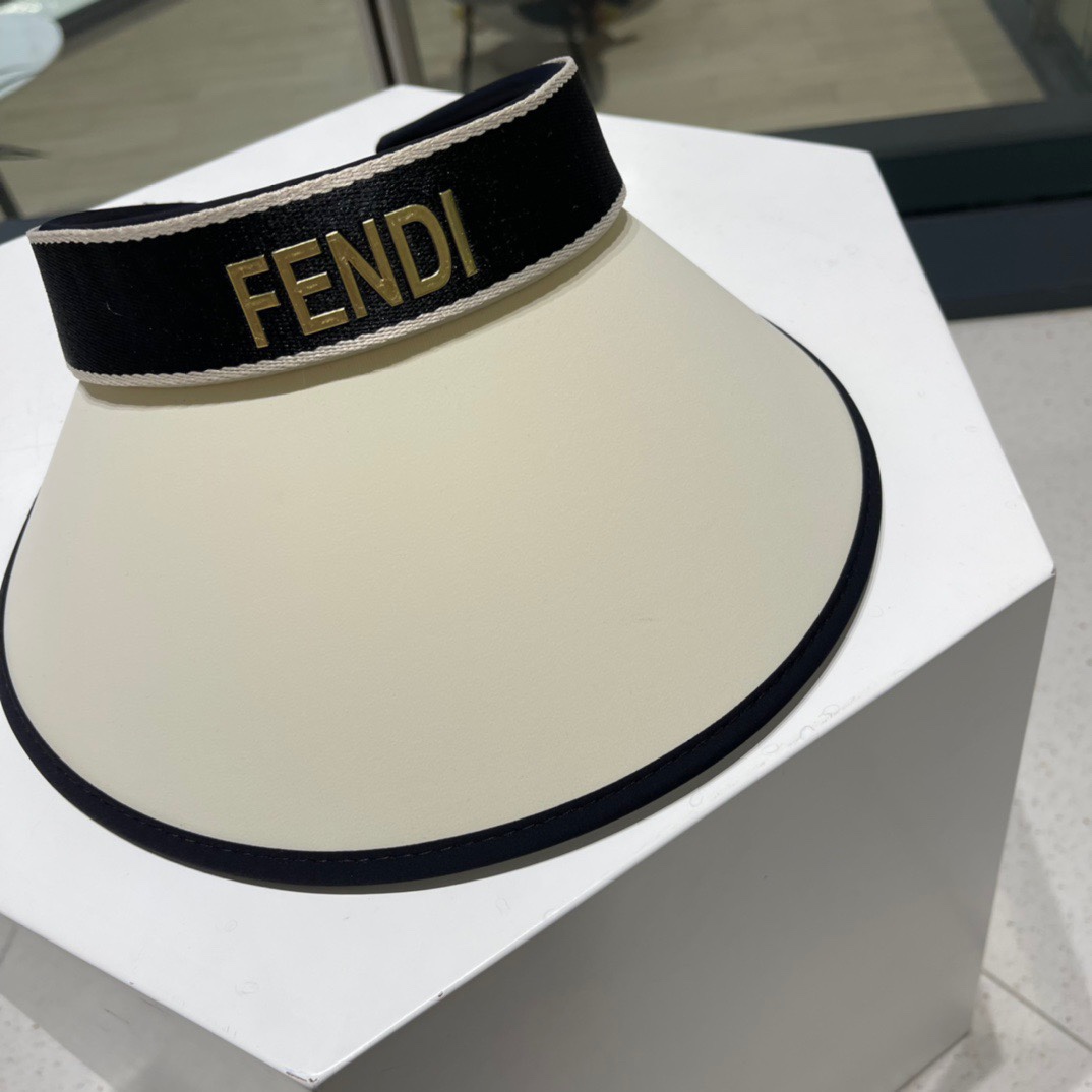 芬迪FENDI2023早春新款原单爆款明星同款空顶帽超级有质感代购级别出门必备哦