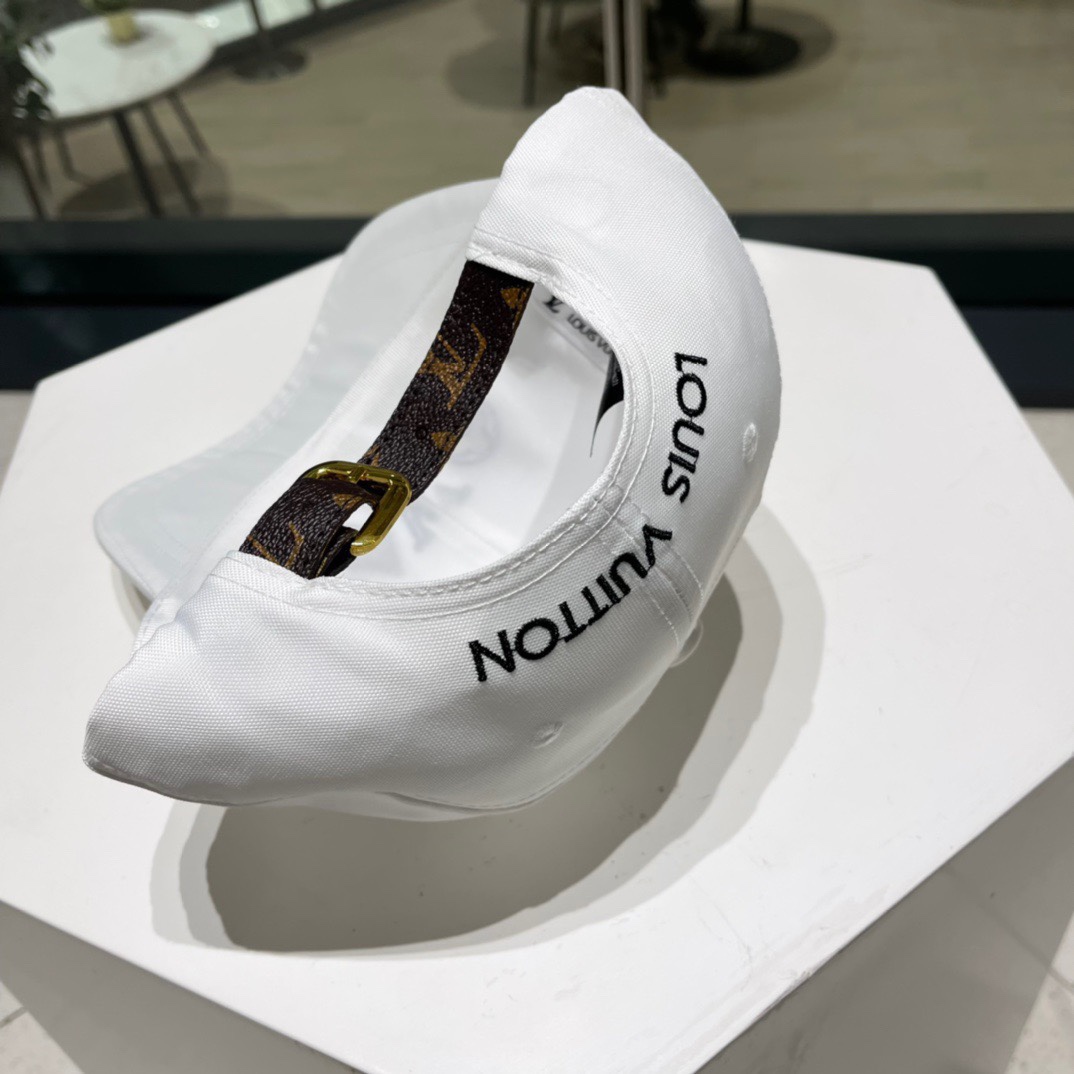 【LV】2023新款专柜同步棒球帽，专柜同步出货，大牌款超好搭配，赶紧入手！