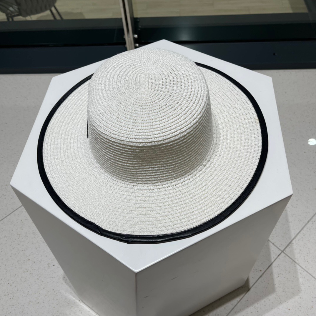 【DIOR迪奥】新款草编平顶遮阳草帽盆帽🤩沙滩风，简约大方，百搭单品～出街首选，新款帽型超美腻，新品上架