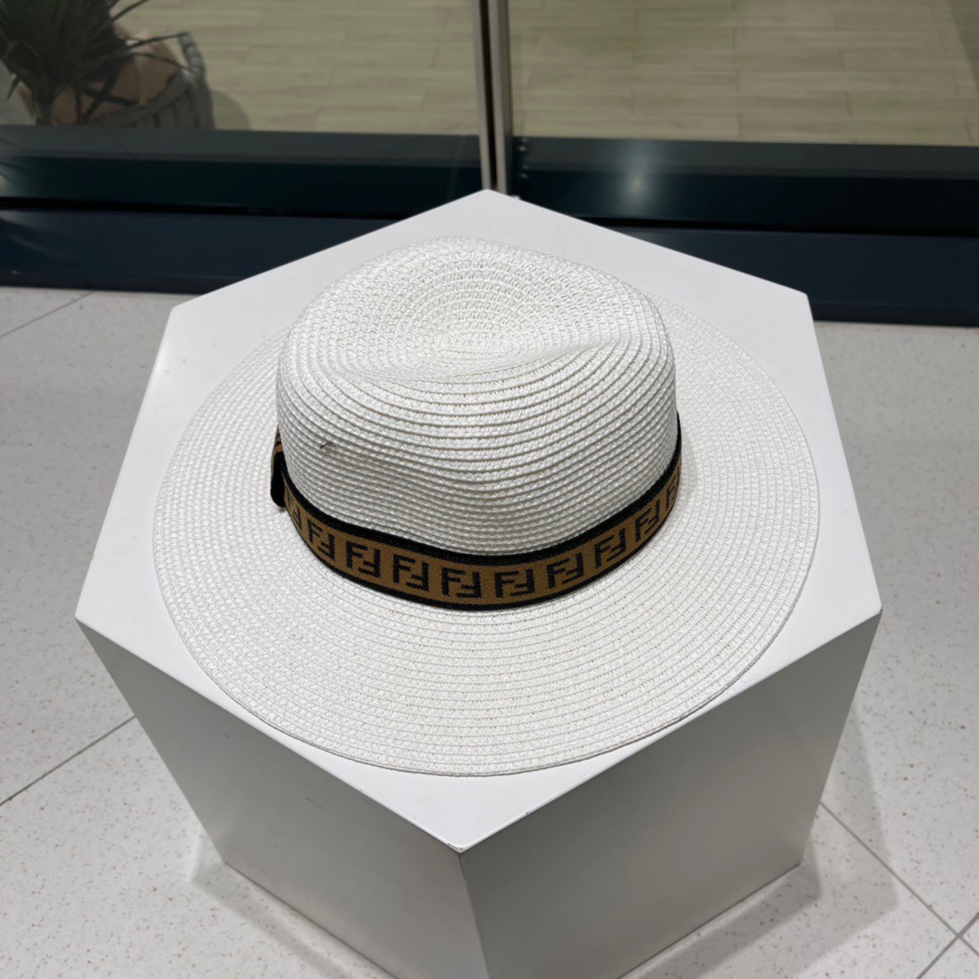  FD芬迪新款草帽，拉菲草制作，拼老花FF面料，名媛必备，头围57cm