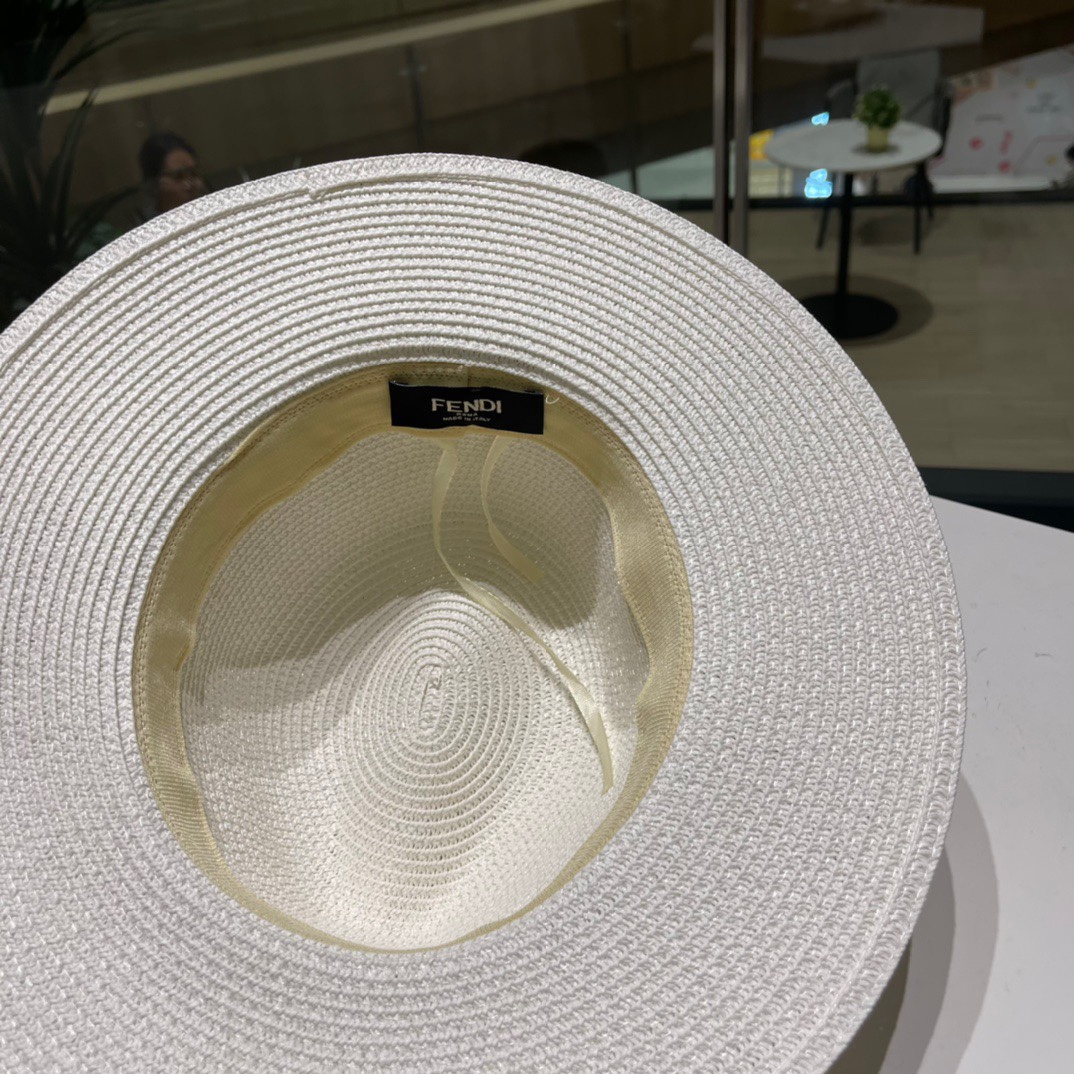  FD芬迪新款草帽，拉菲草制作，拼老花FF面料，名媛必备，头围57cm