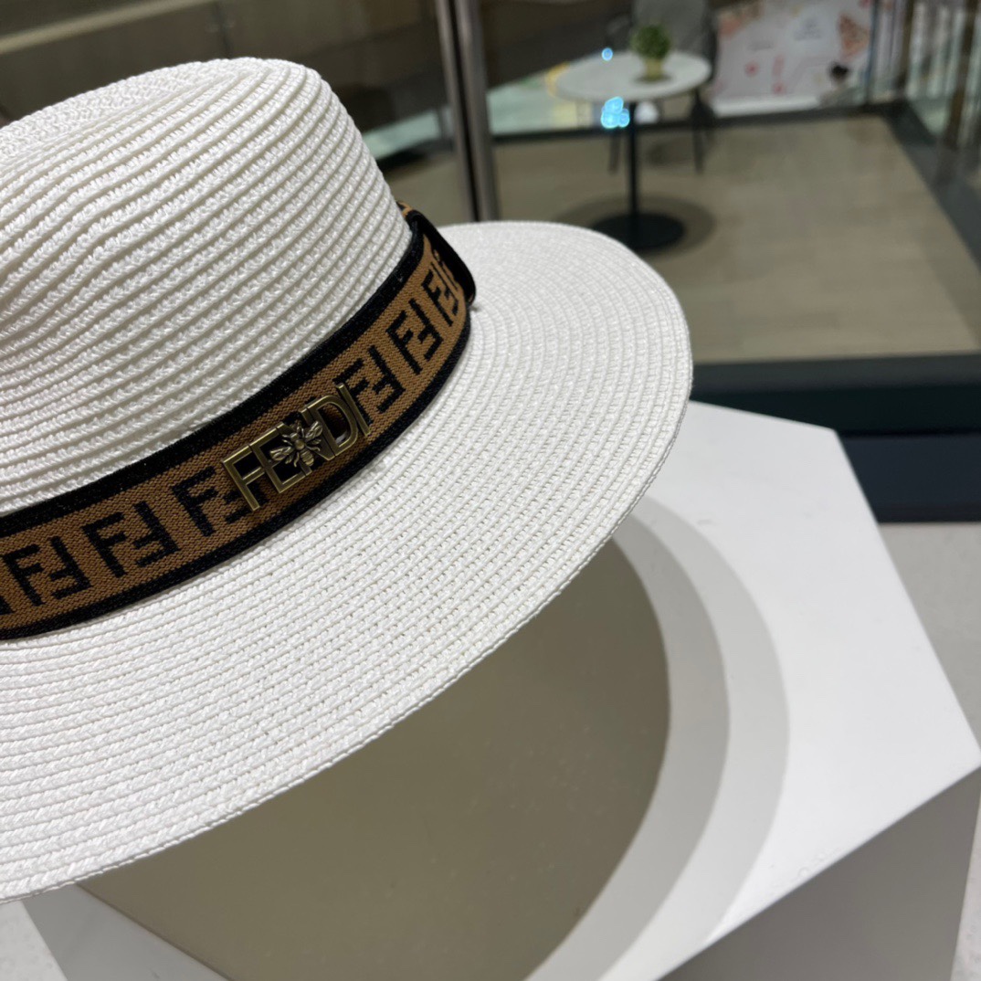  FD芬迪新款草帽，拉菲草制作，拼老花FF面料，名媛必备，头围57cm