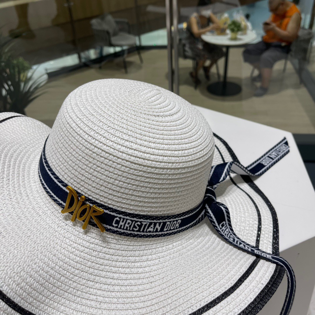  新款草帽，度假休闲必备，优雅大方的一款