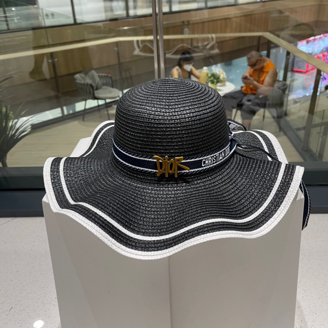  新款草帽，度假休闲必备，优雅大方的一款