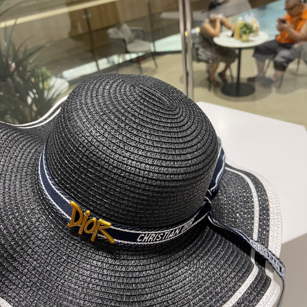  新款草帽，度假休闲必备，优雅大方的一款