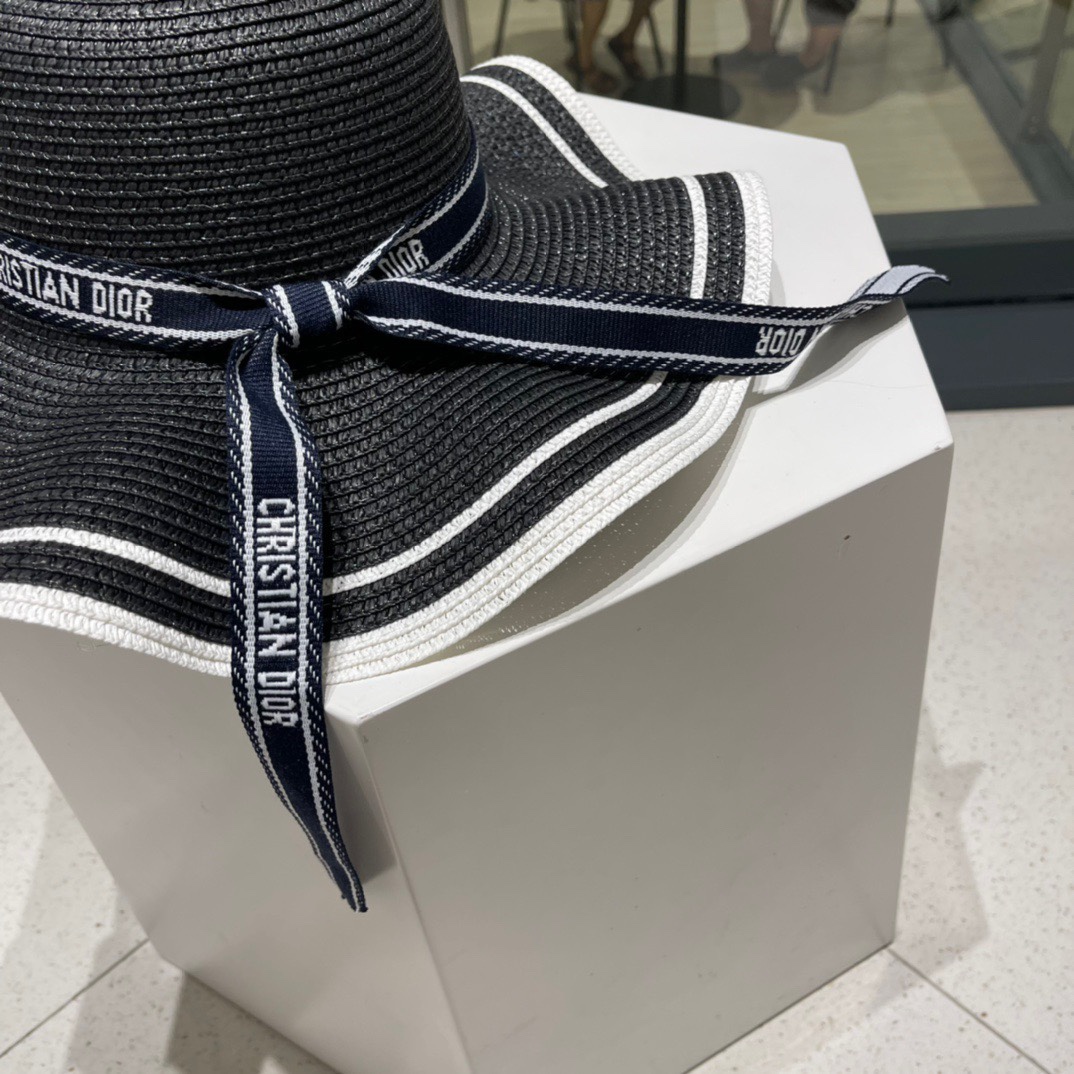  新款草帽，度假休闲必备，优雅大方的一款