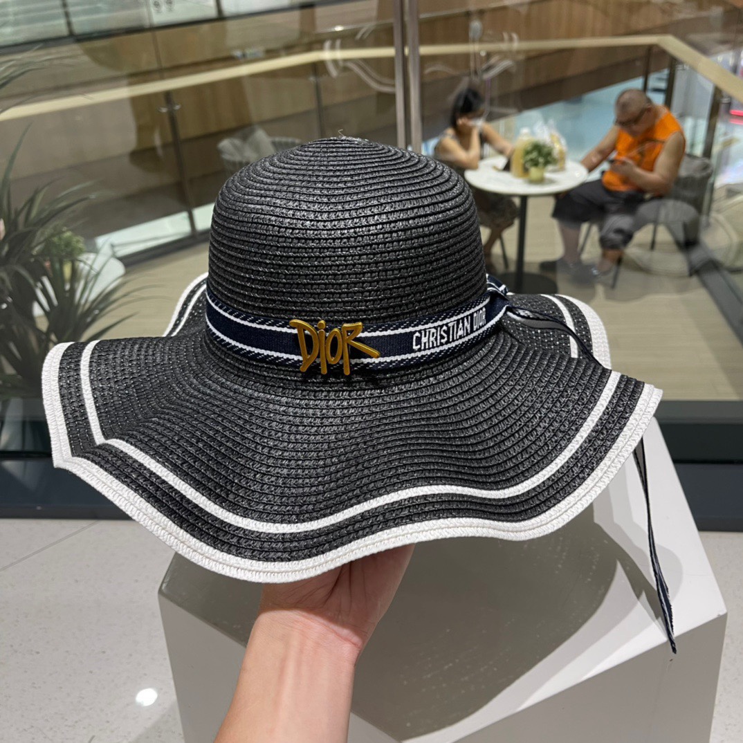  新款草帽，度假休闲必备，优雅大方的一款