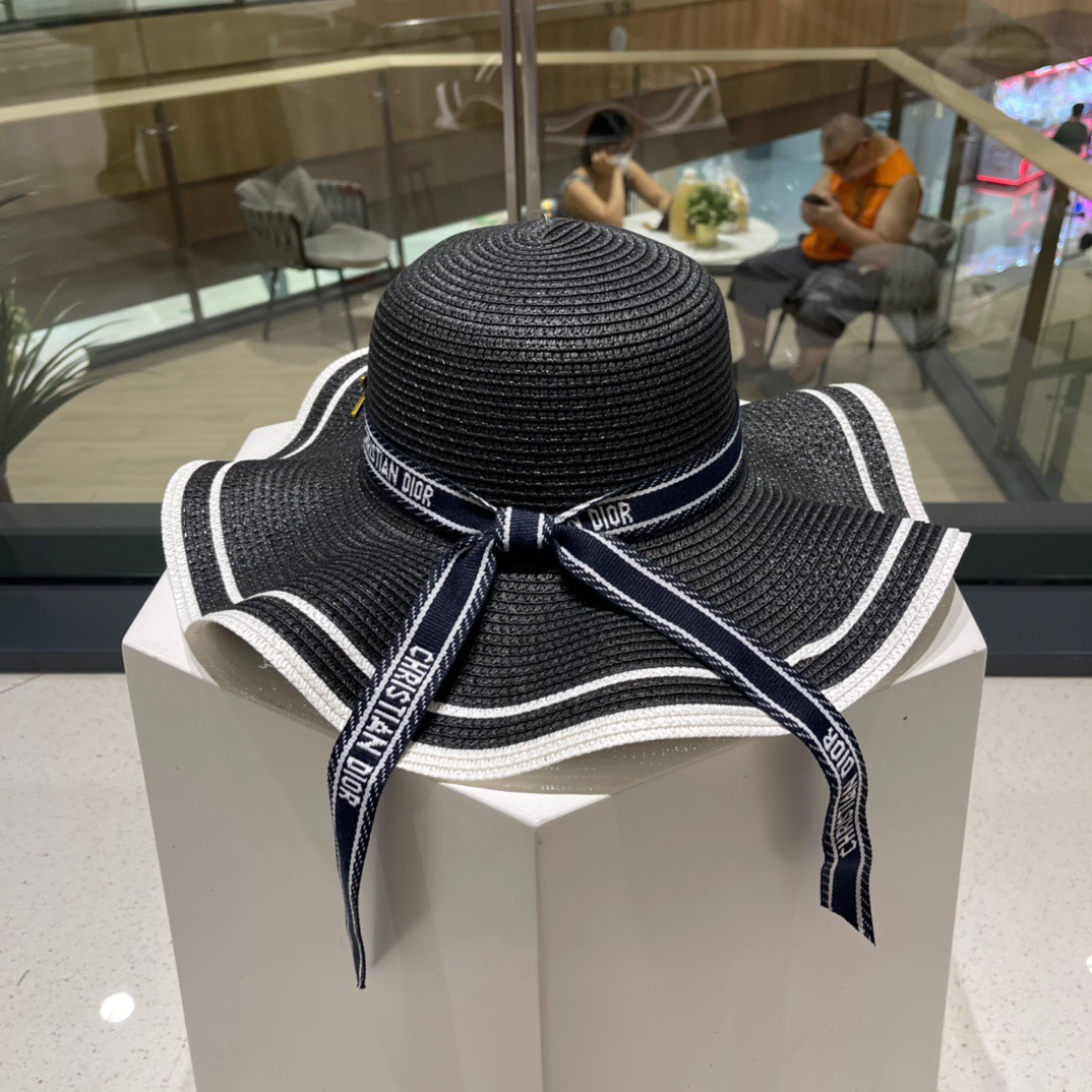  新款草帽，度假休闲必备，优雅大方的一款