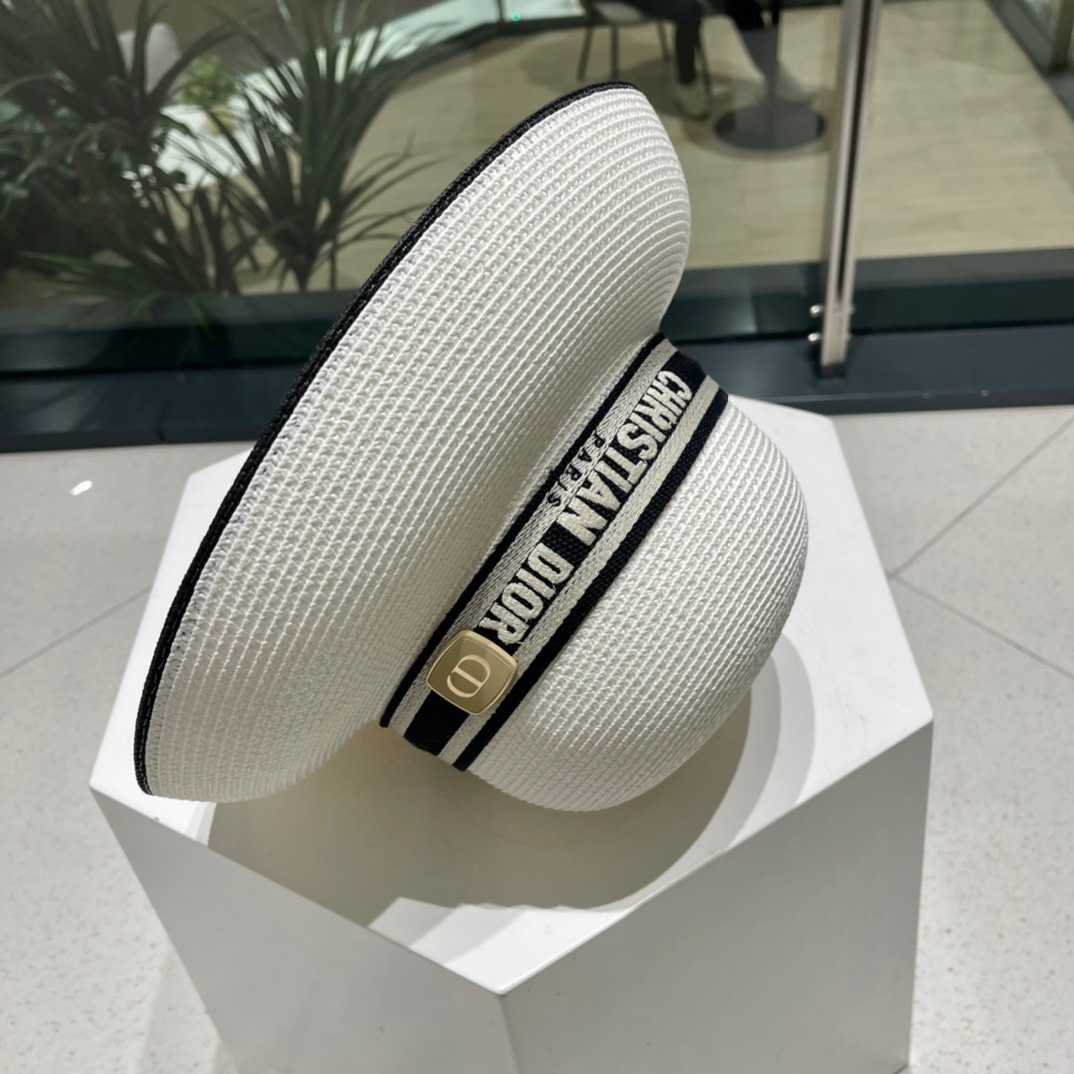 【DIOR迪奥】早春新款韩版休闲大帽檐草编遮阳草帽🤩沙滩风，简约大方，百搭单品～出街首选，新款帽型超美腻