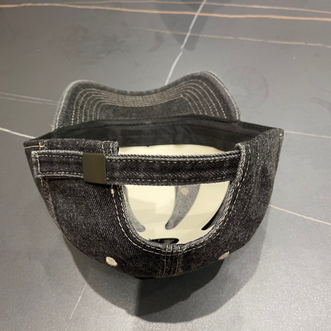  春夏新款 蒙口MONCLER棒球帽，年轻时尚潮人穿搭色系，视觉效果超强，好看有质感！