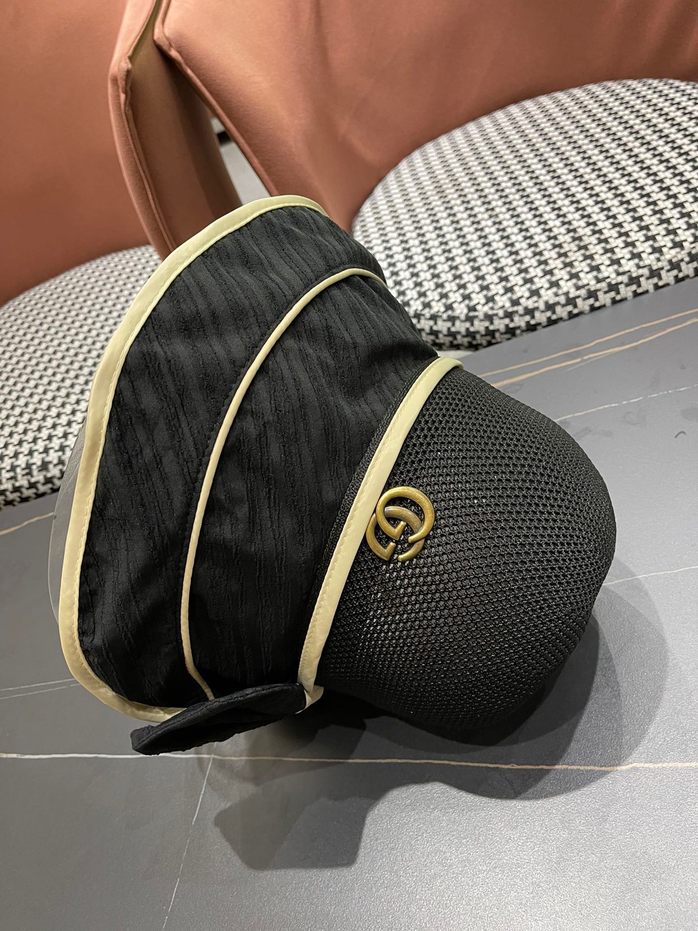  GUCCI古奇 新款韩版百搭遮脸防晒帽户外防紫外线蝴蝶结夫帽