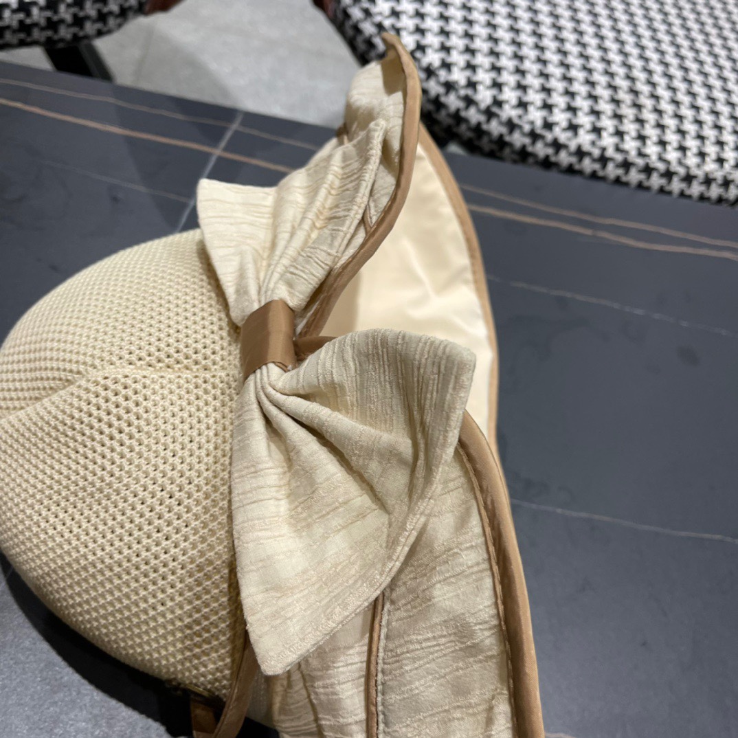  GUCCI古奇 新款韩版百搭遮脸防晒帽户外防紫外线蝴蝶结夫帽