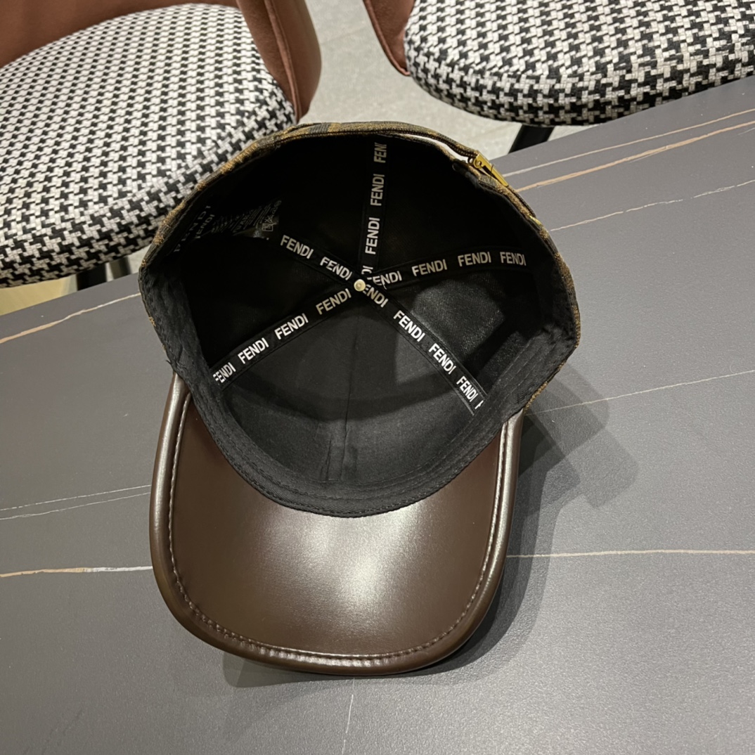  FENDI芬迪 系列棒球帽🧢 经典FF中古单品，气质穿搭单品，质量杠杠强