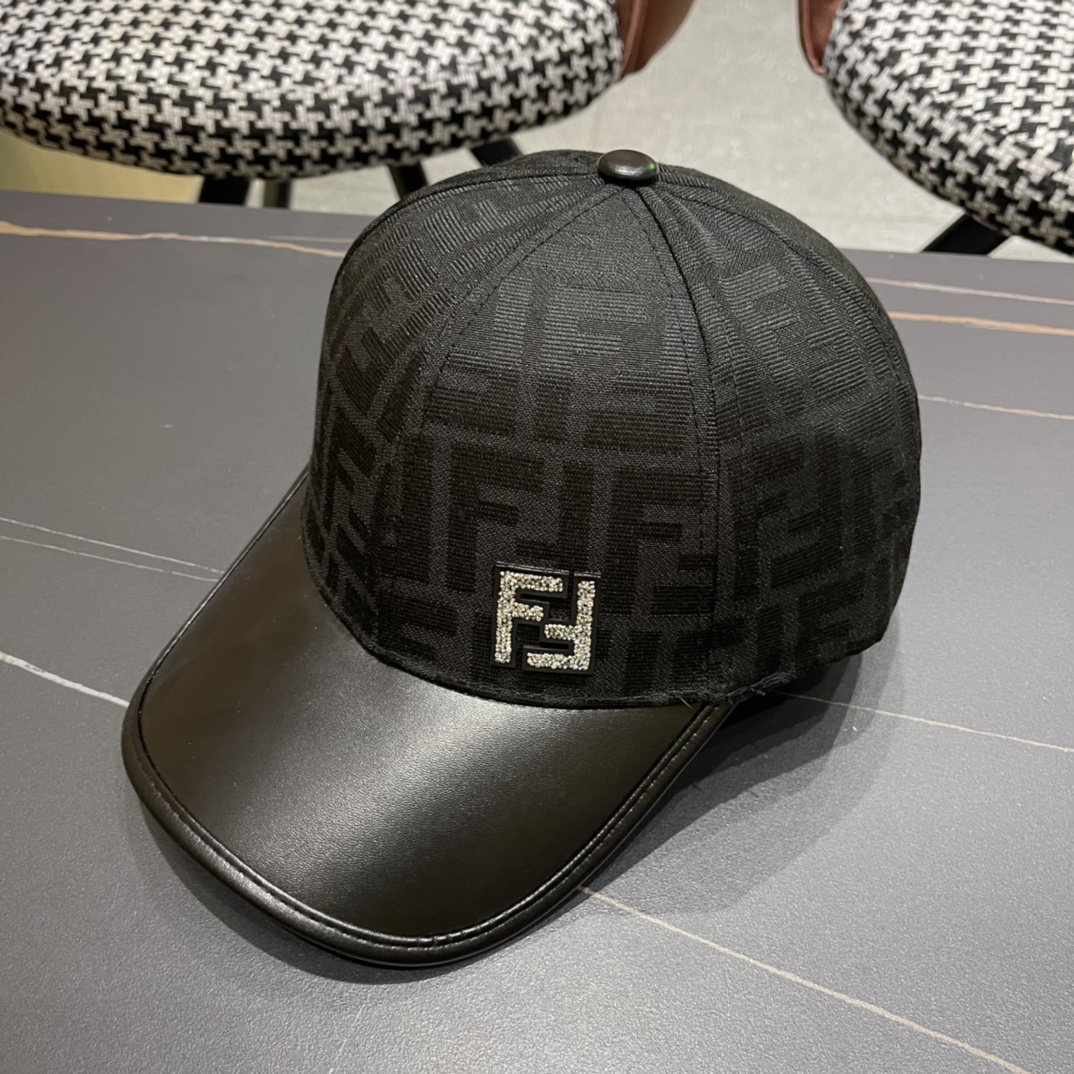  FENDI芬迪 系列棒球帽🧢 经典FF中古单品，气质穿搭单品，质量杠杠强