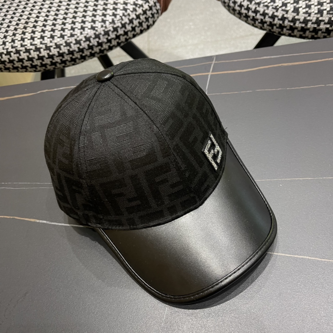  FENDI芬迪 系列棒球帽🧢 经典FF中古单品，气质穿搭单品，质量杠杠强