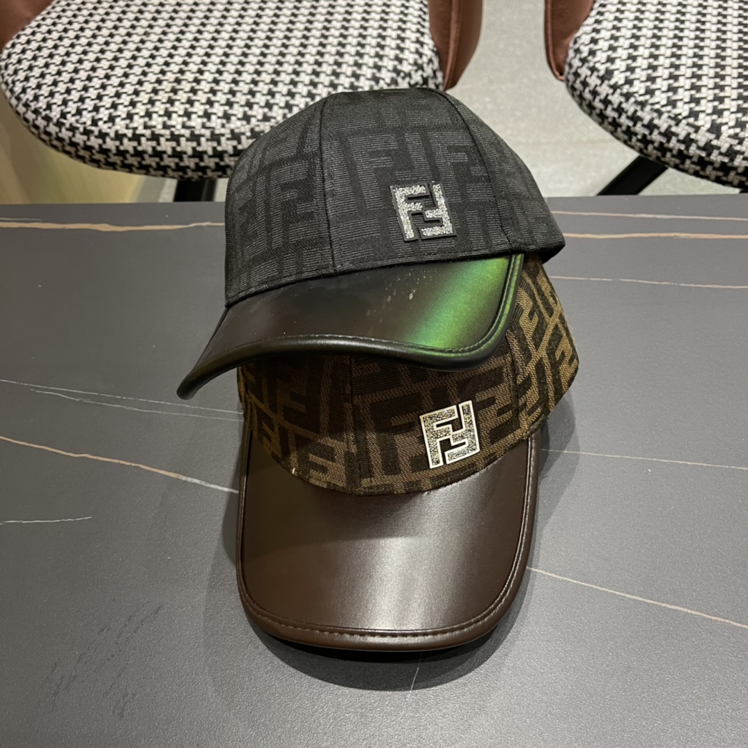 FENDI Fendi serie gorra de béisbol 🧢 clásico artículo vintage FF, prenda elegante para vestir, calidad excelente [fuer…