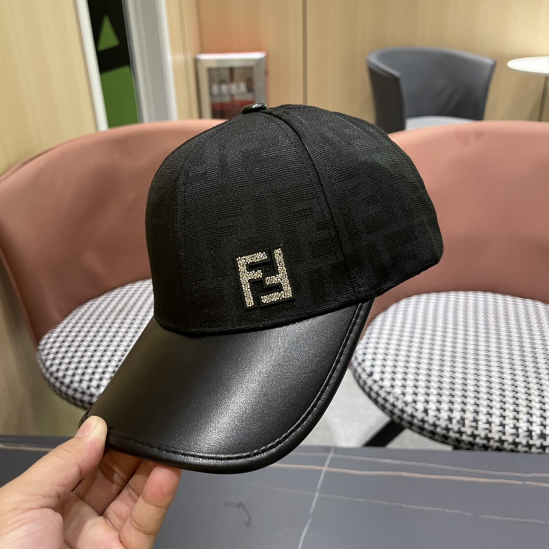  FENDI芬迪 系列棒球帽🧢 经典FF中古单品，气质穿搭单品，质量杠杠强