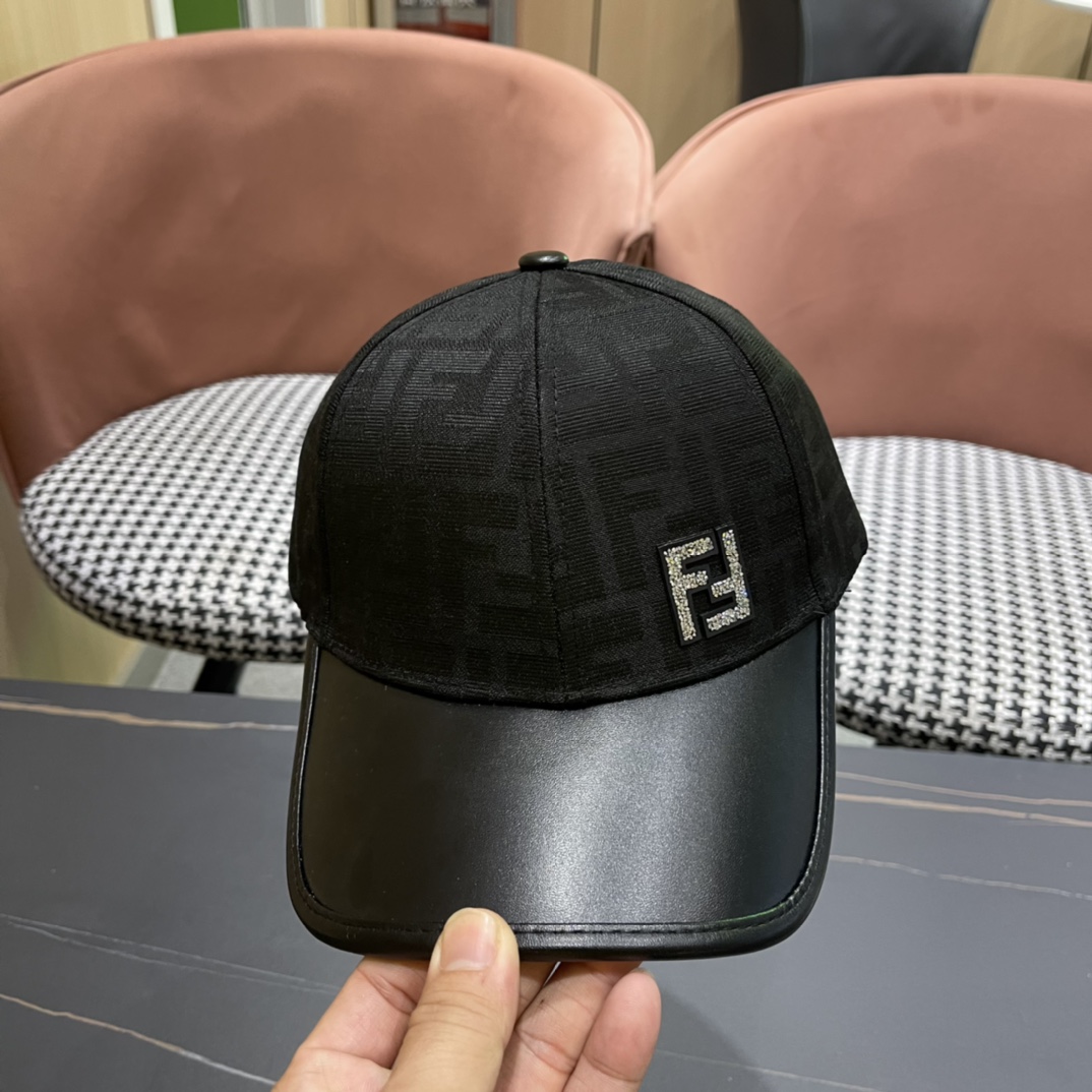  FENDI芬迪 系列棒球帽🧢 经典FF中古单品，气质穿搭单品，质量杠杠强