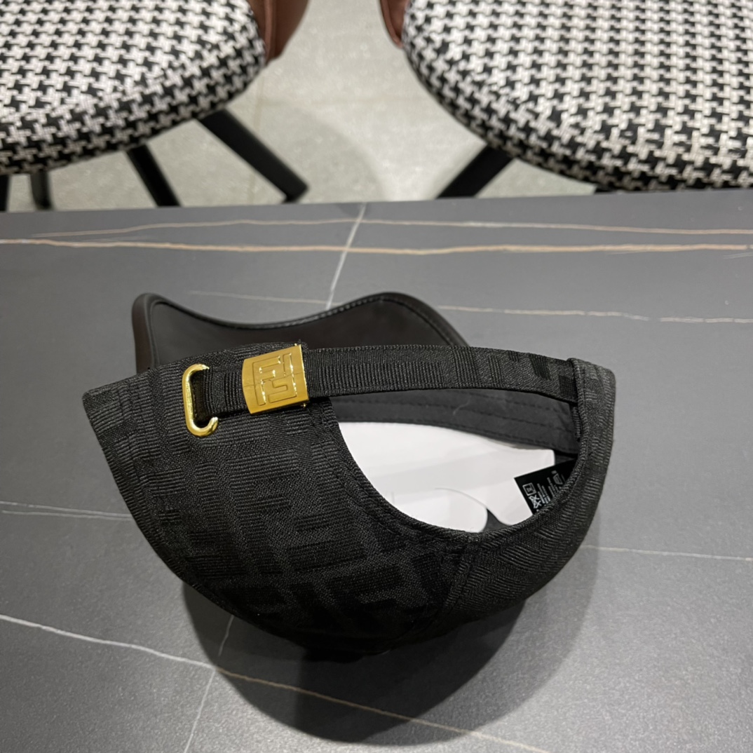  FENDI芬迪 系列棒球帽🧢 经典FF中古单品，气质穿搭单品，质量杠杠强