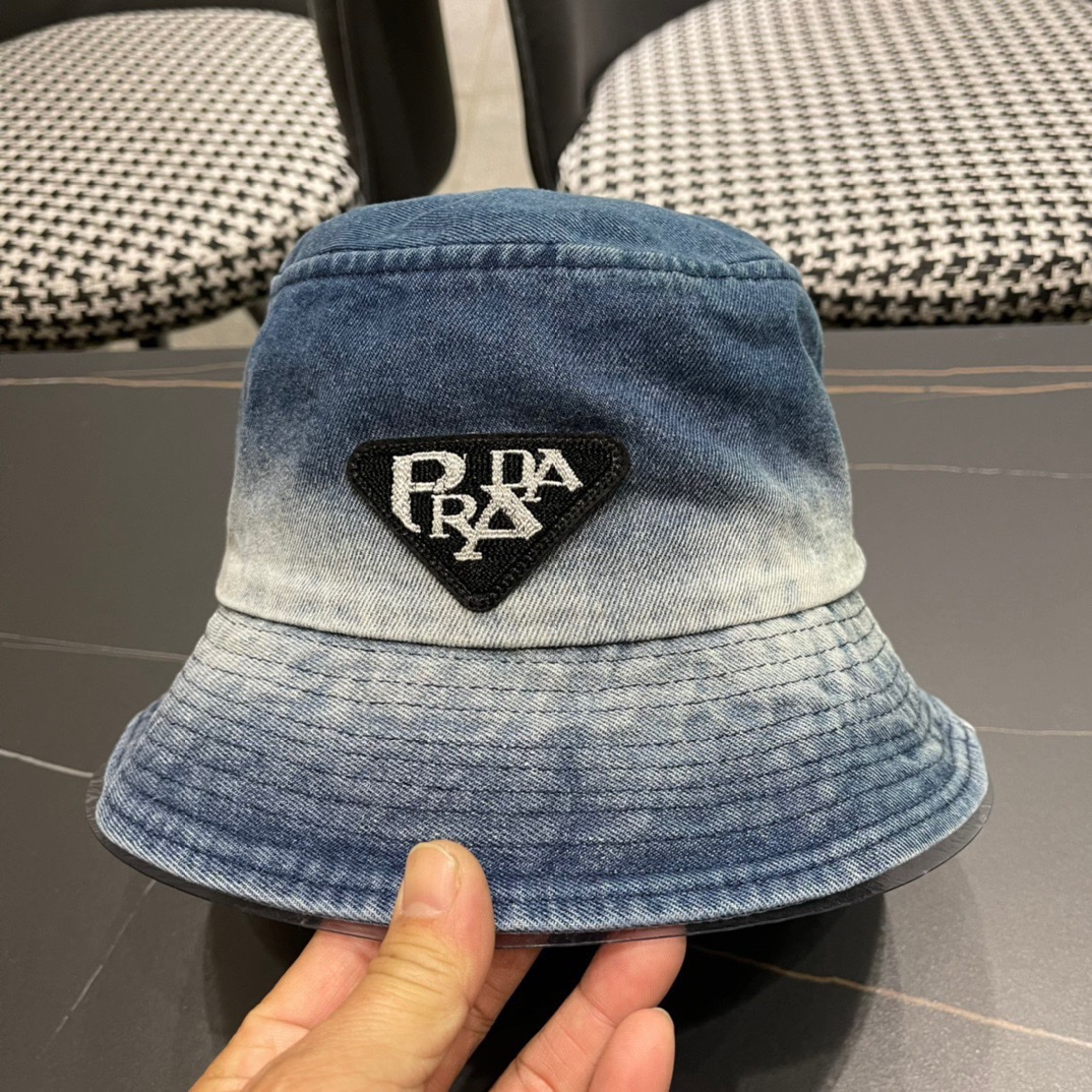 
【普拉达】PRADA新款牛仔渔夫帽，新款上架，超好搭配，赶紧入手吧