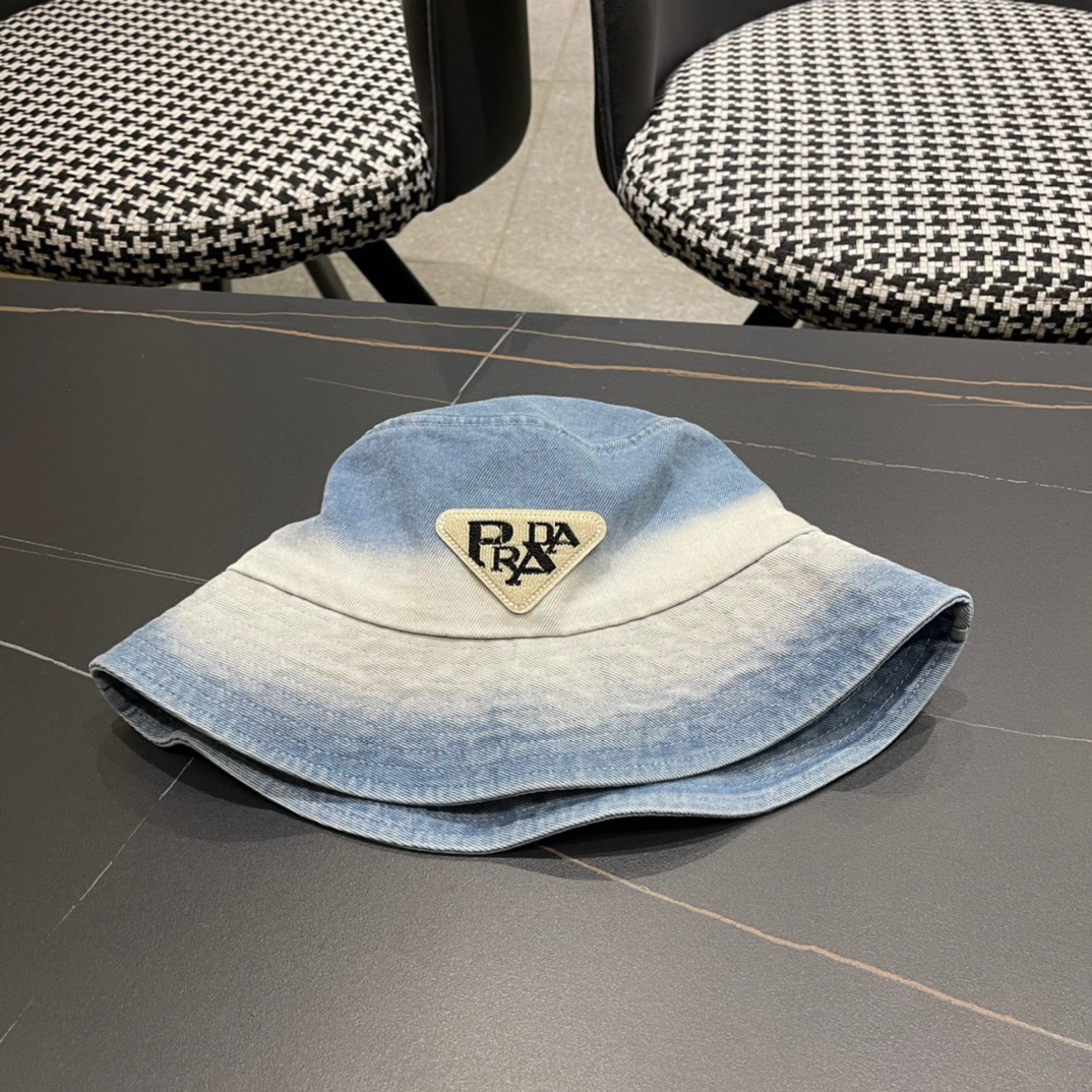 
【普拉达】PRADA新款牛仔渔夫帽，新款上架，超好搭配，赶紧入手吧