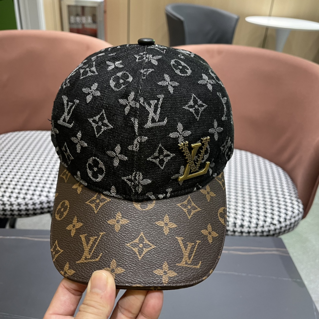  LV路易威登经典棒球帽🧢 火货，百搭单品🥰随便搭配都很好看 