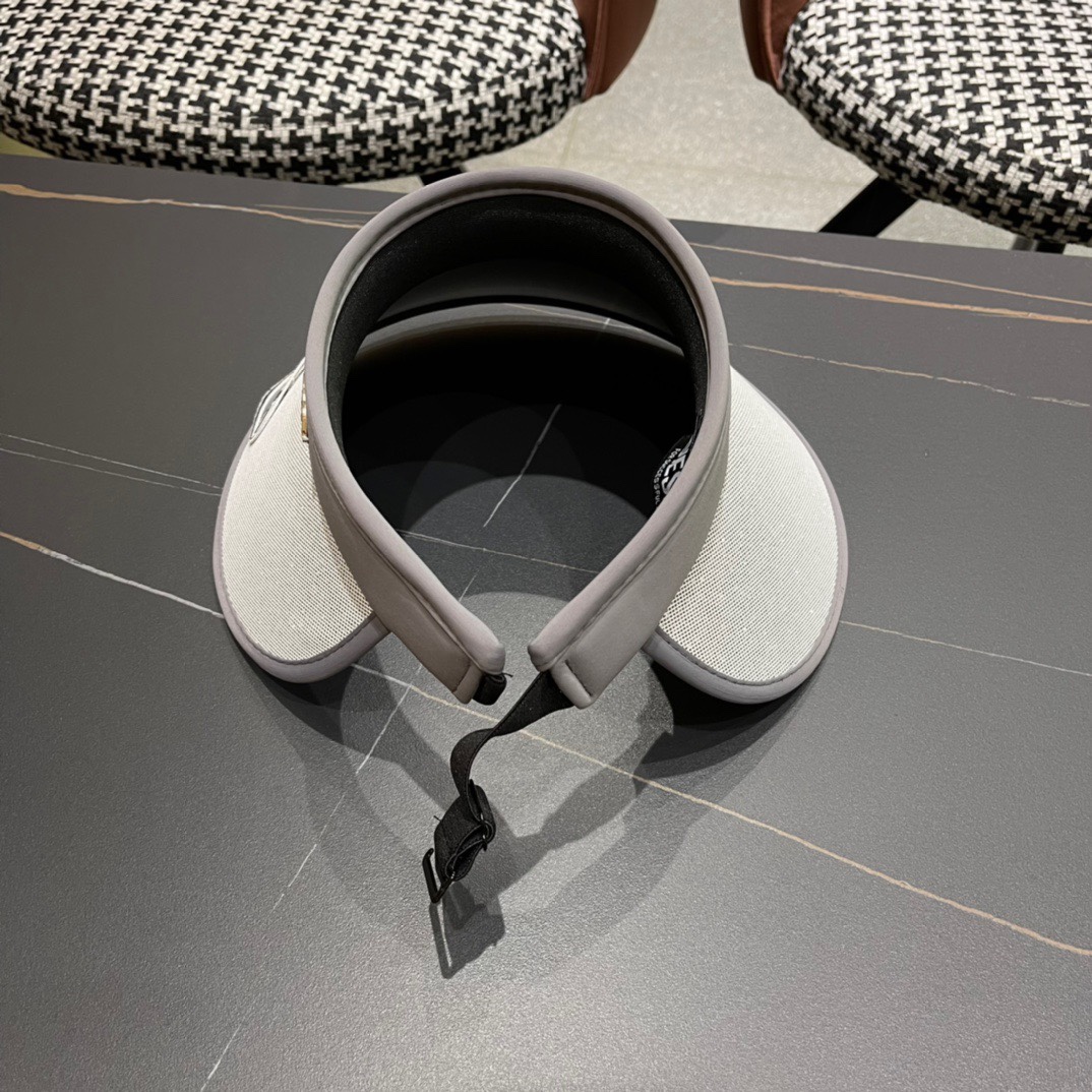  迪赛  2024春夏超细装饰空顶帽 超🉑空顶系列，颜色妥妥，轻便携带！小仙女🧚人手必备