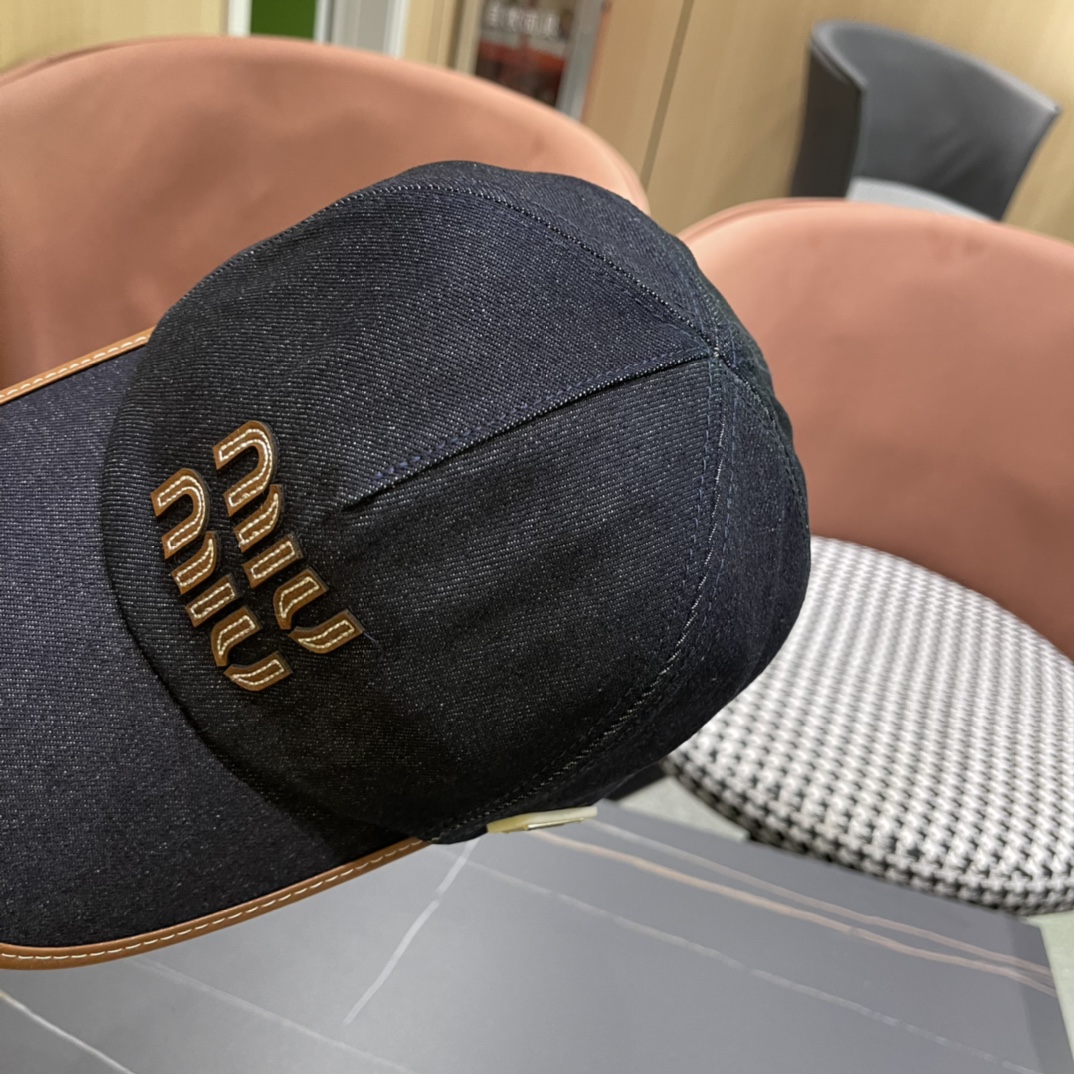  谬谬miumiu2024原单棒球帽，正品开模订制，原版做工细致，时尚帅气质量超赞！