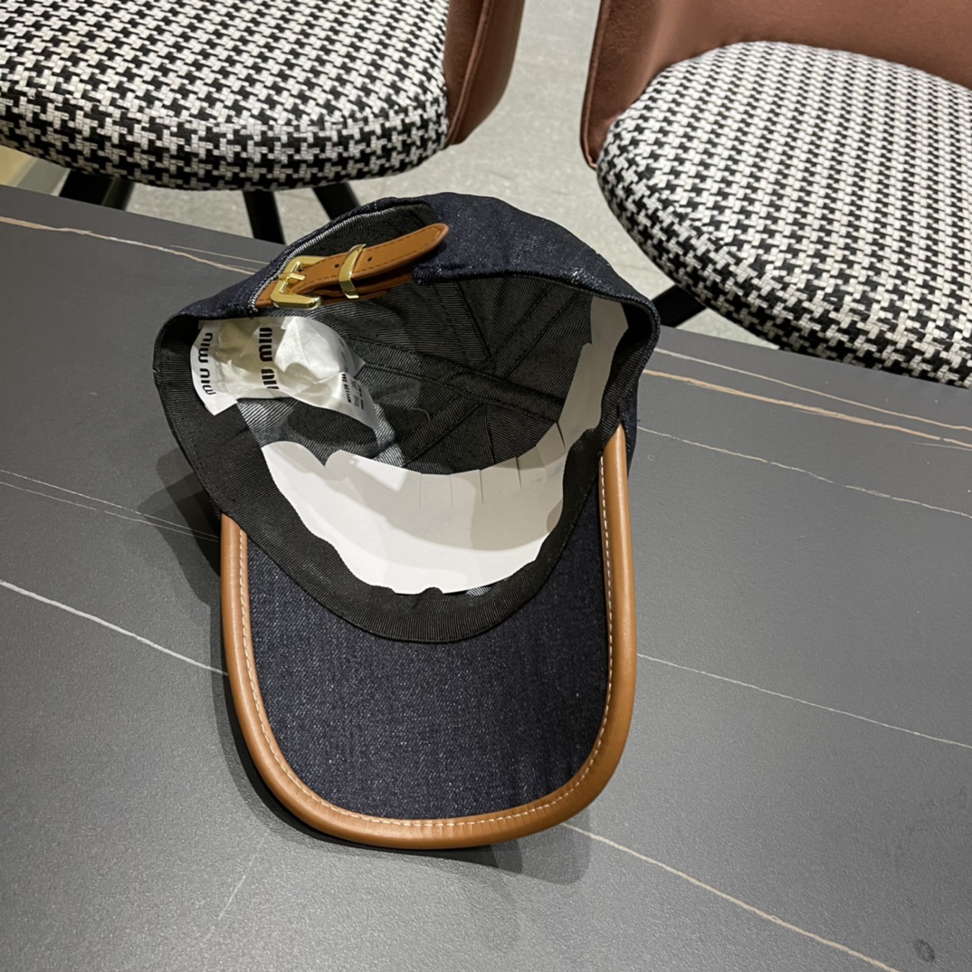  谬谬miumiu2024原单棒球帽，正品开模订制，原版做工细致，时尚帅气质量超赞！