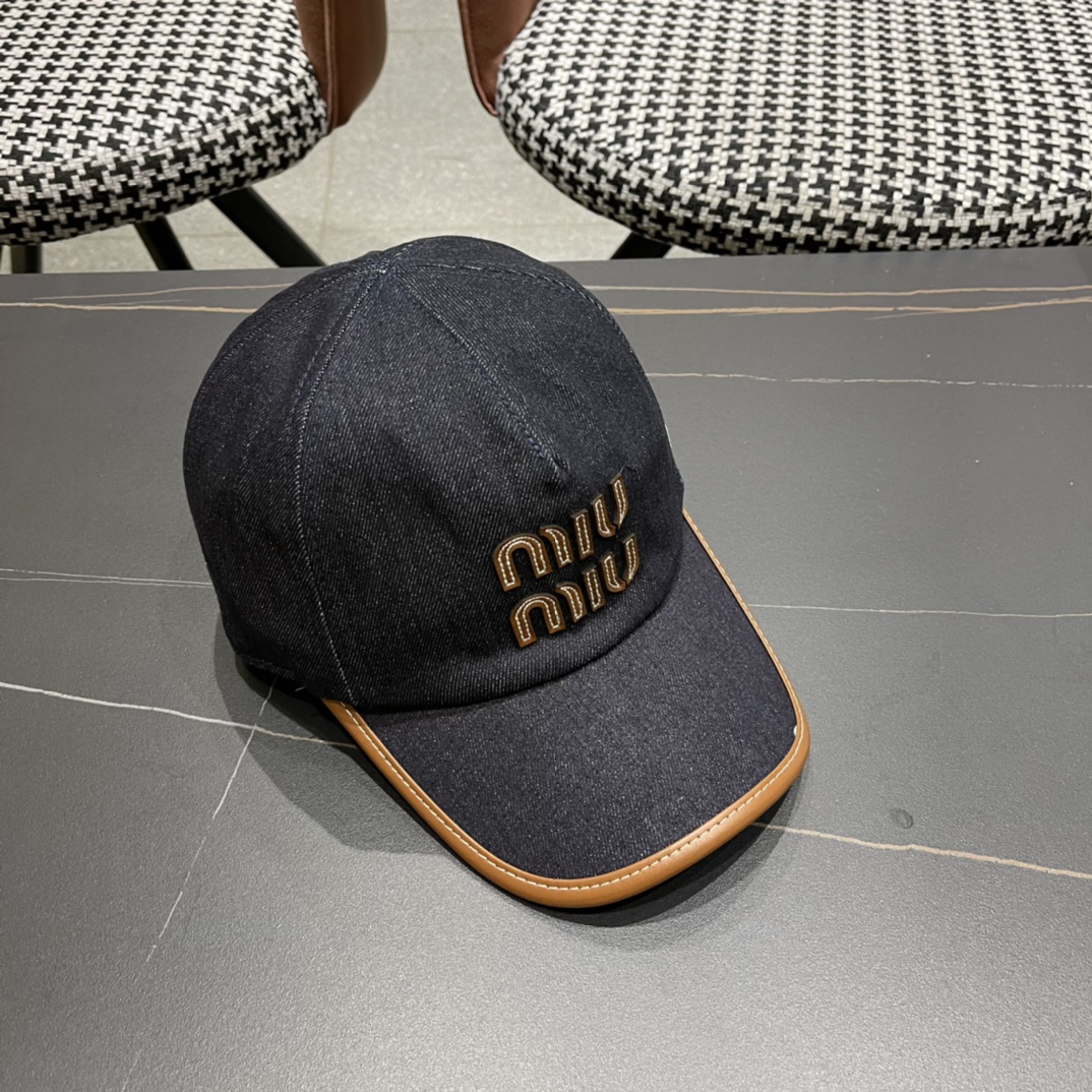  谬谬miumiu2024原单棒球帽，正品开模订制，原版做工细致，时尚帅气质量超赞！