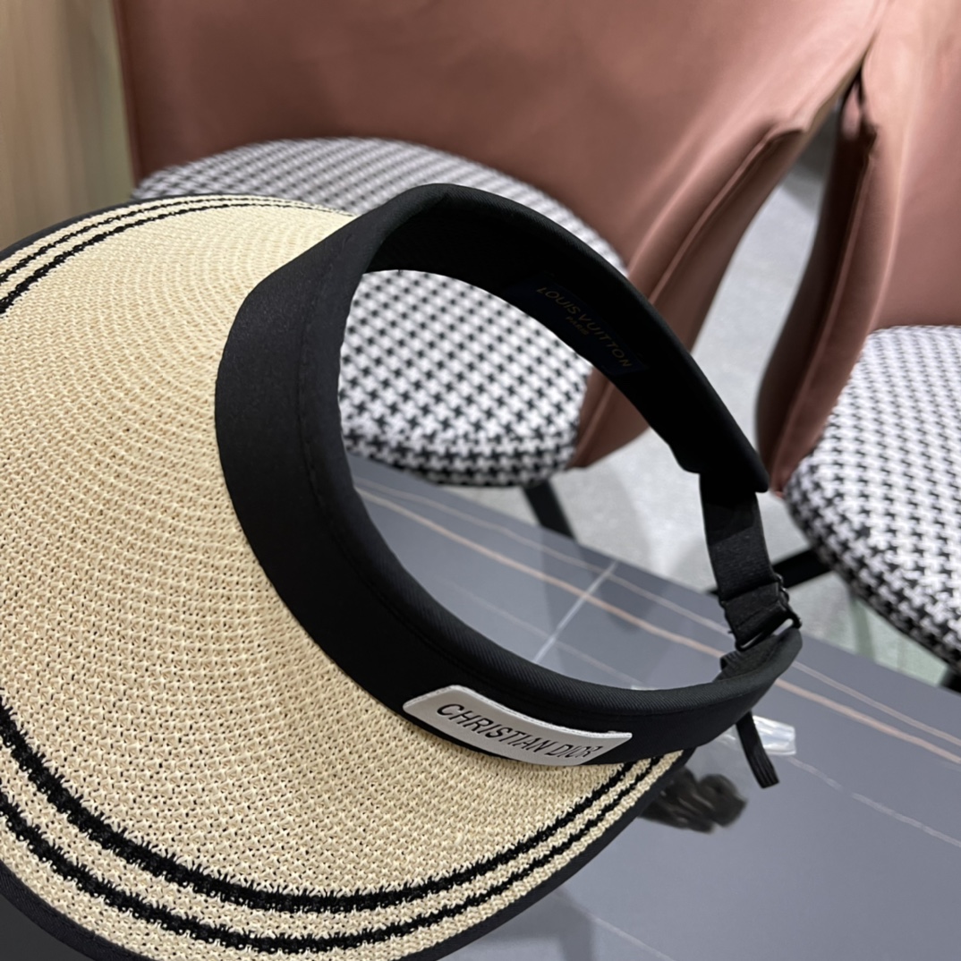  迪奥Dior 早春最新款空顶帽夏天必备单品，夏天搭配清凉夏日风情真的超