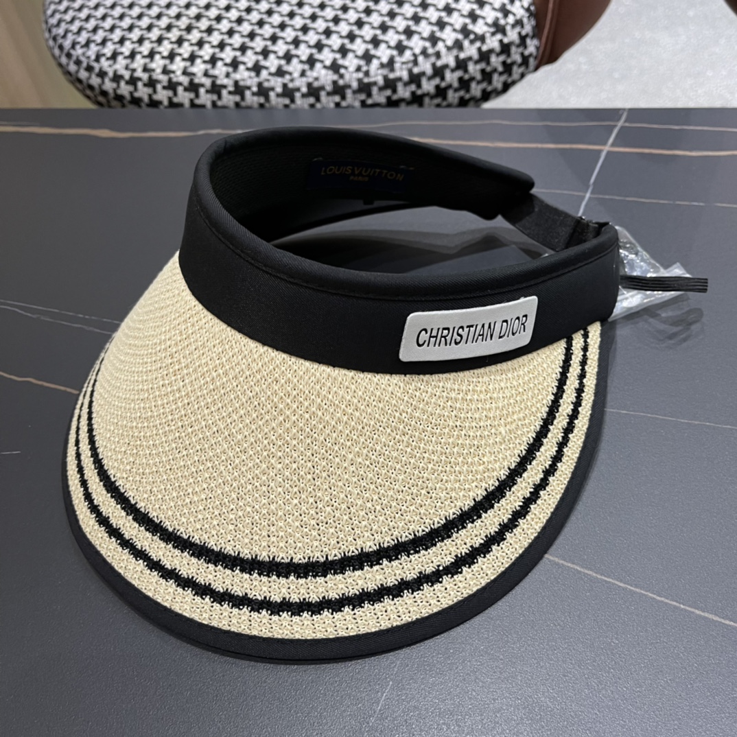  迪奥Dior 早春最新款空顶帽夏天必备单品，夏天搭配清凉夏日风情真的超