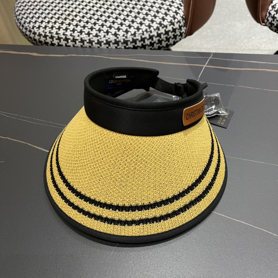  迪奥Dior 早春最新款空顶帽夏天必备单品，夏天搭配清凉夏日风情真的超