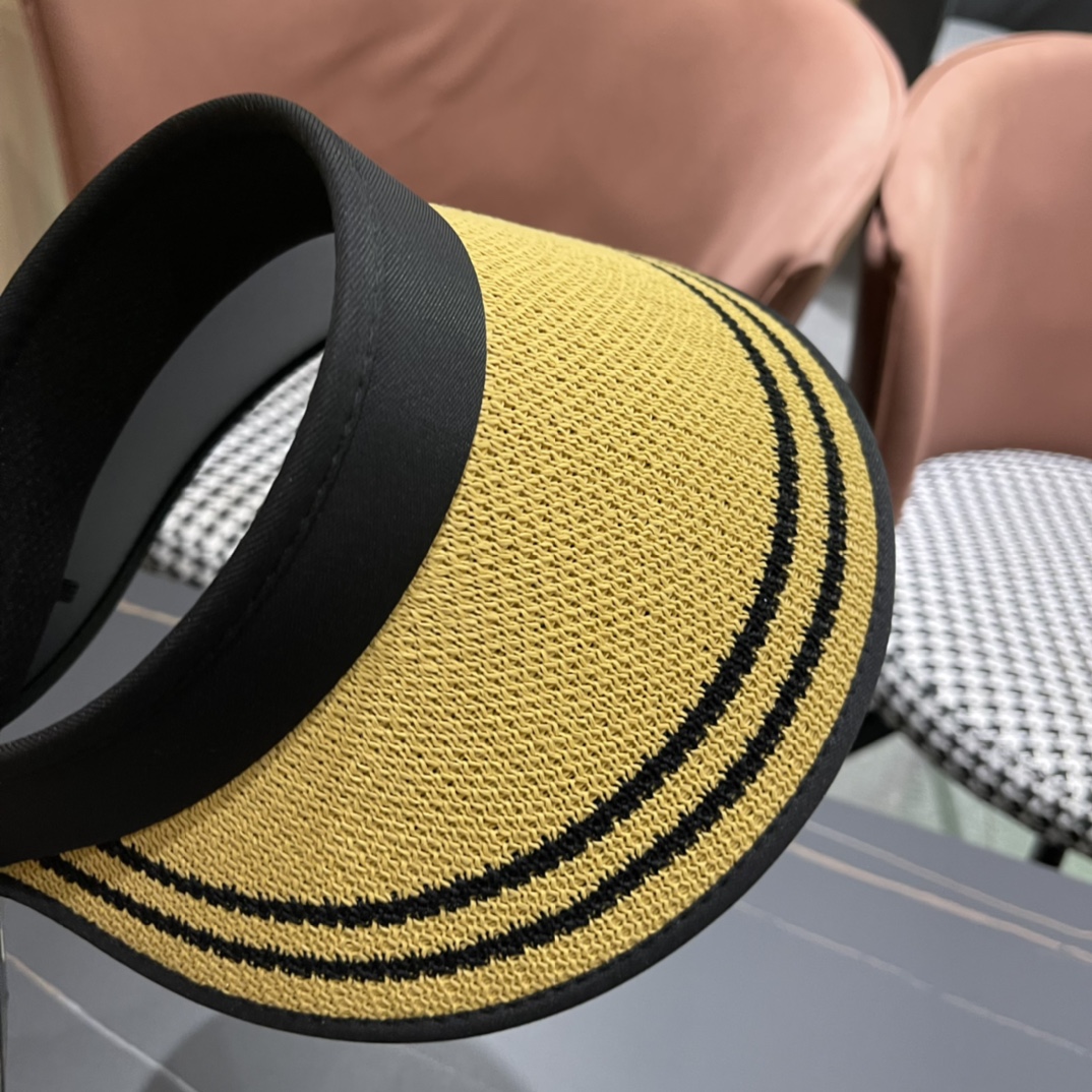  迪奥Dior 早春最新款空顶帽夏天必备单品，夏天搭配清凉夏日风情真的超