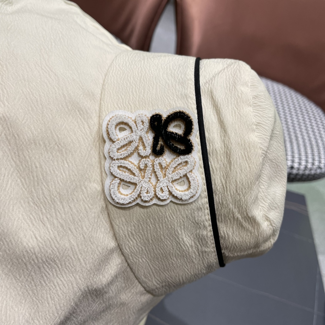 【LOEWE罗意威】新款渔夫帽，热巴同款～超好搭配，闭眼入的一款