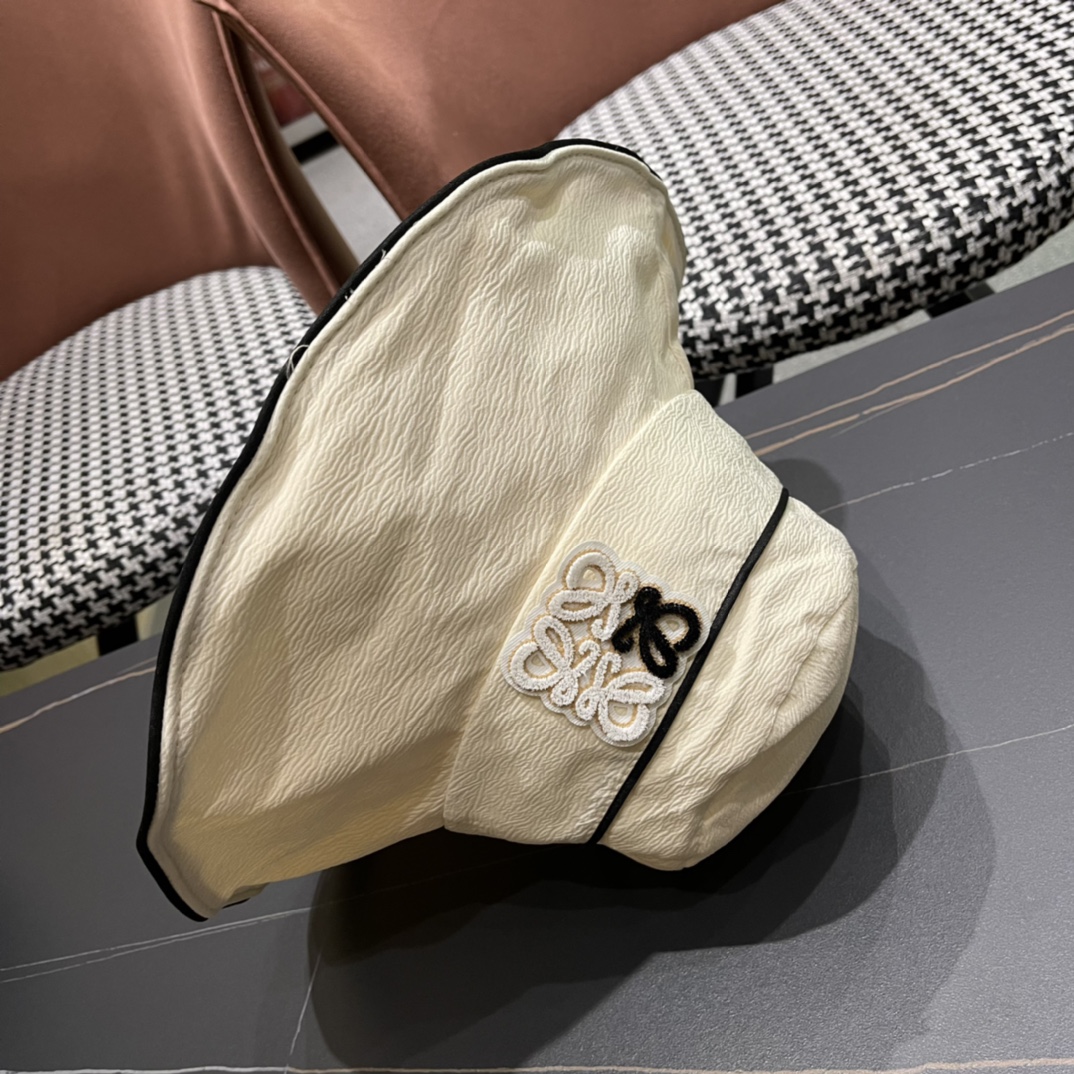 【LOEWE罗意威】新款渔夫帽，热巴同款～超好搭配，闭眼入的一款