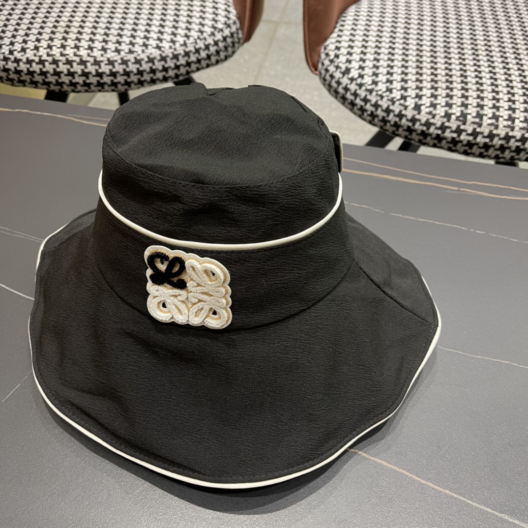 【LOEWE罗意威】新款渔夫帽，热巴同款～超好搭配，闭眼入的一款