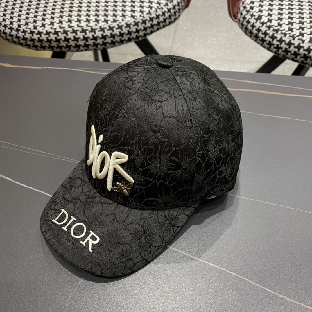  Dior迪奥新‮棒款‬球帽，原‮品单‬质，跑‮多量‬色