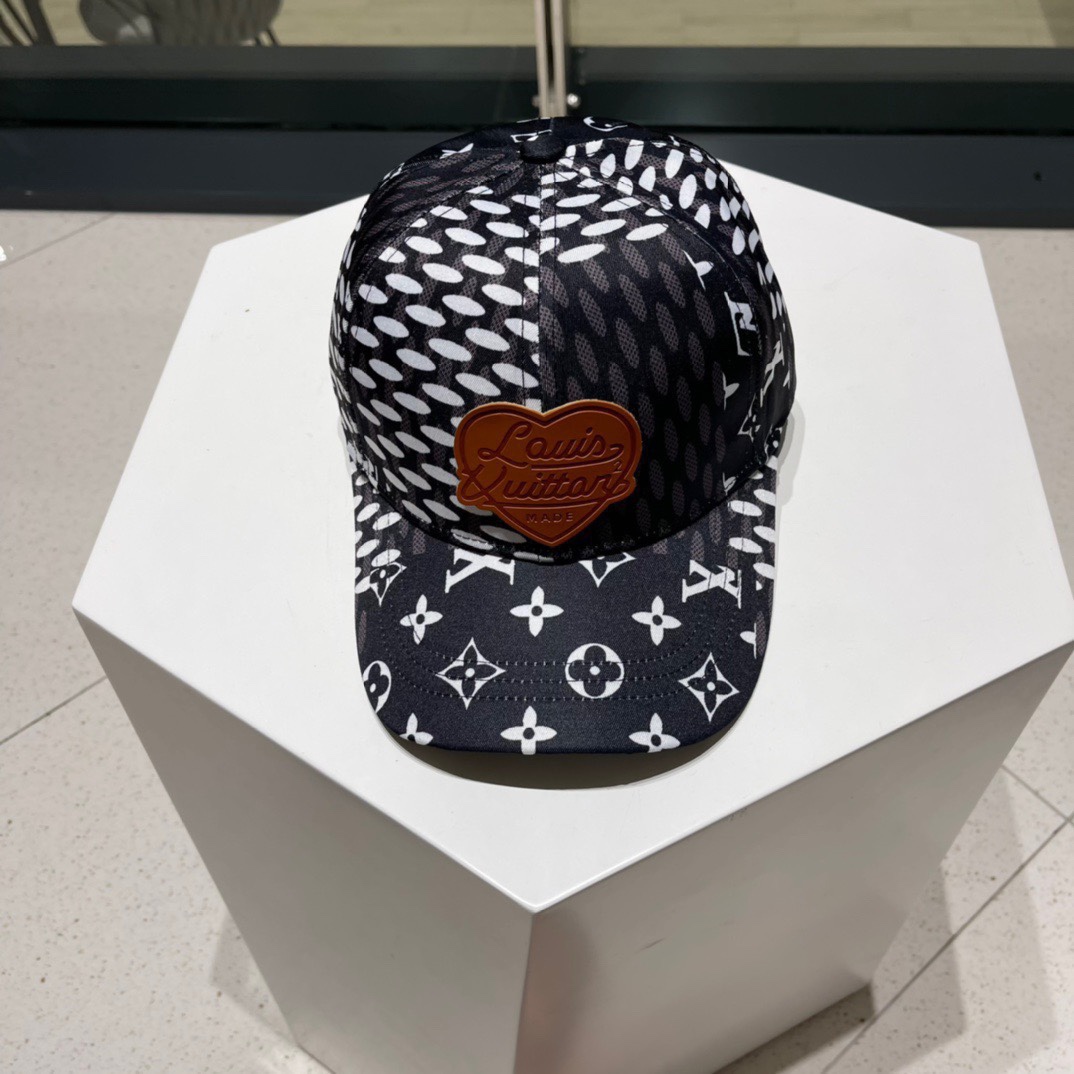 NO:201105,LV spring and summer show logo baseball cap snowflake presbyterian baseball cap fisherman hat full of visual sense, hot spring and summer hat fisherman hat baseball cap knit hat, hat, louis vuitton, espadrilles, hats19860909LV春夏秀款满logo棒球帽 雪花老花棒球帽渔夫帽 视觉感十足,春夏爆热单品帽子渔夫帽棒球帽针织帽,帽子,louis vuitton,espadrilles,hats,hat