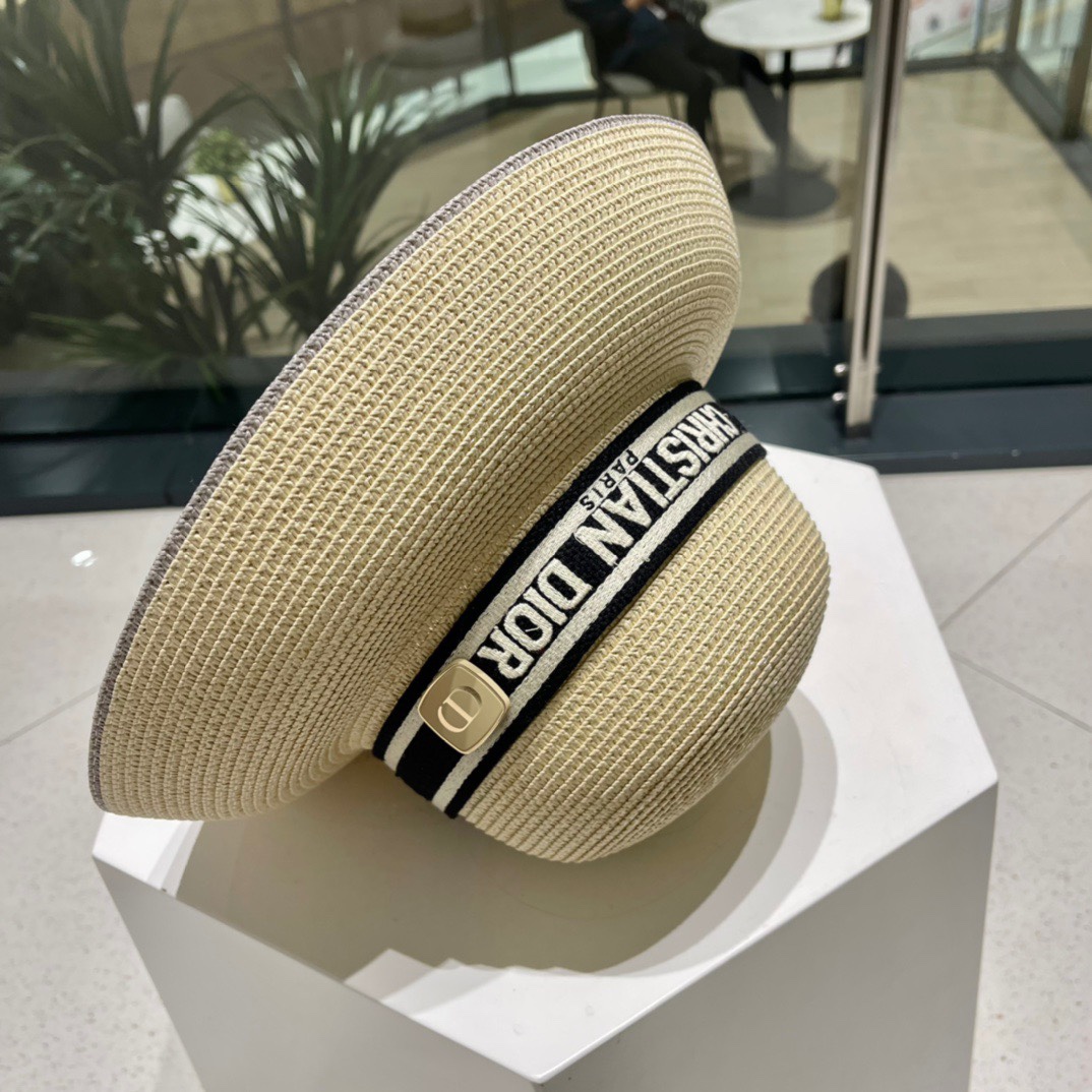 【DIOR迪奥】早春新款韩版休闲大帽檐草编遮阳草帽🤩沙滩风，简约大方，百搭单品～出街首选，新款帽型超美腻