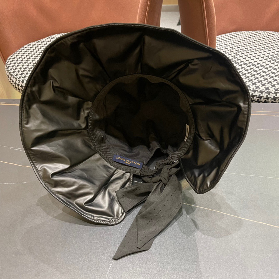  LouisVuitton🧢路易威登2024新款渔夫帽女夏气质度假海边沙滩防晒太阳帽