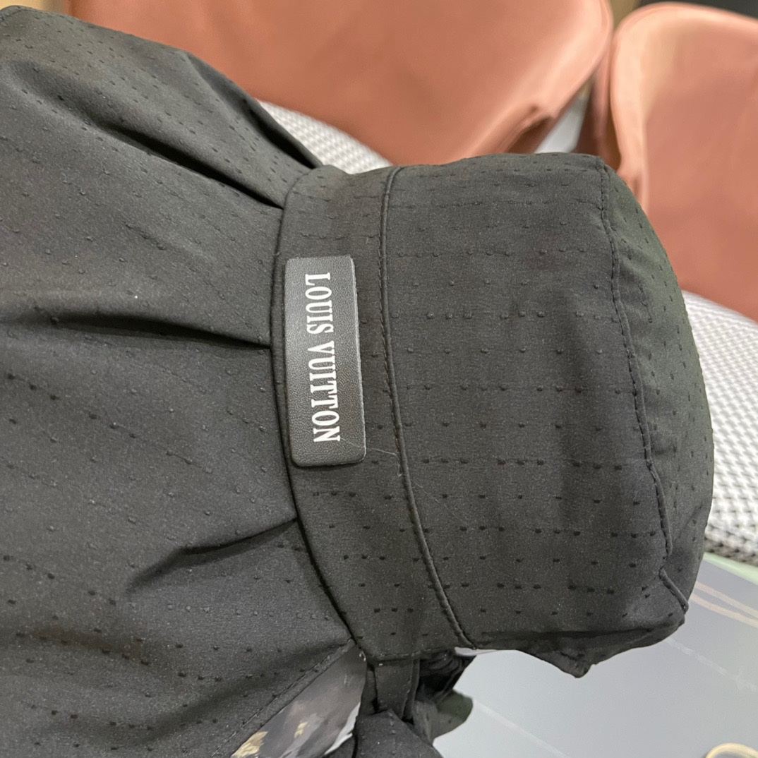  LouisVuitton🧢路易威登2024新款渔夫帽女夏气质度假海边沙滩防晒太阳帽