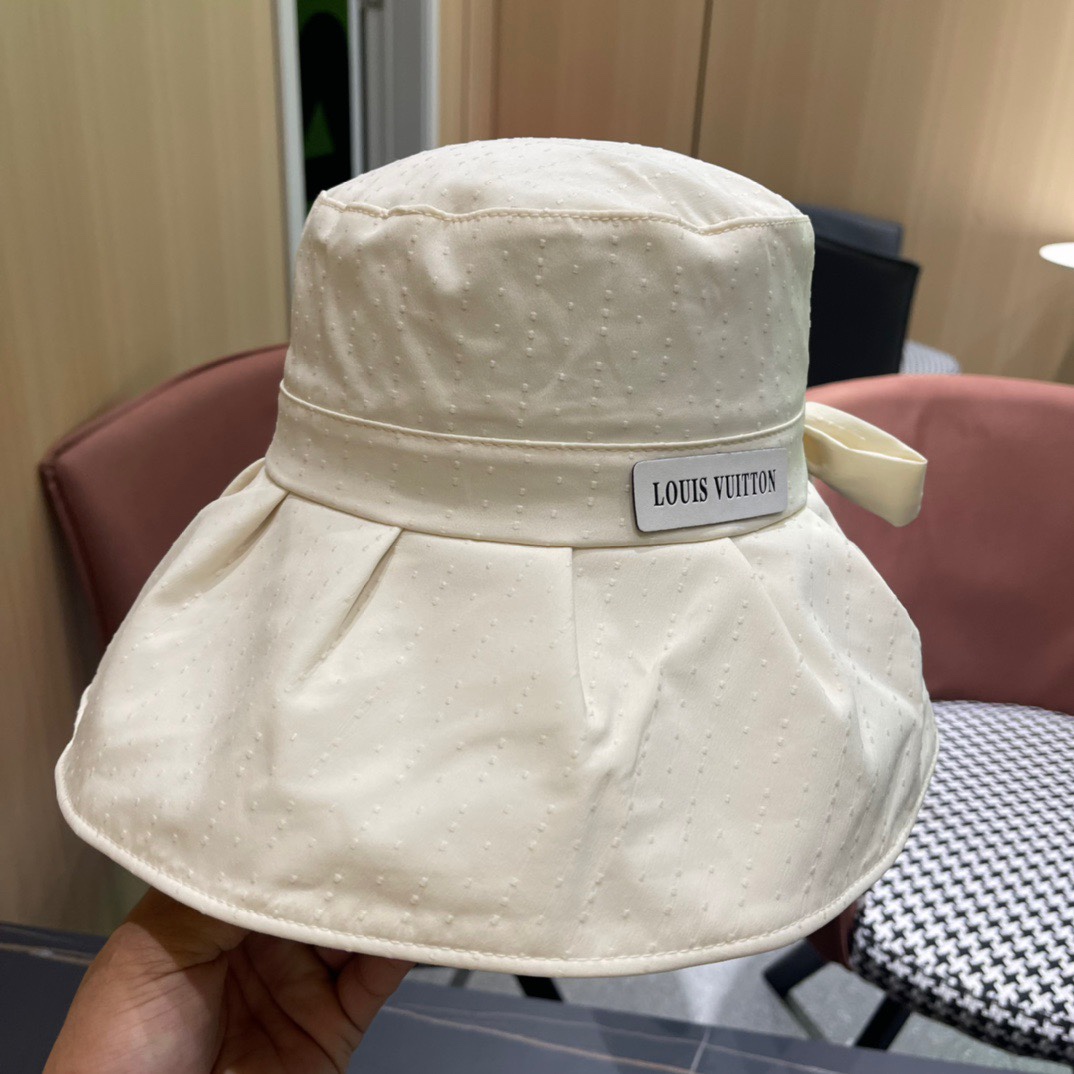  LouisVuitton🧢路易威登2024新款渔夫帽女夏气质度假海边沙滩防晒太阳帽