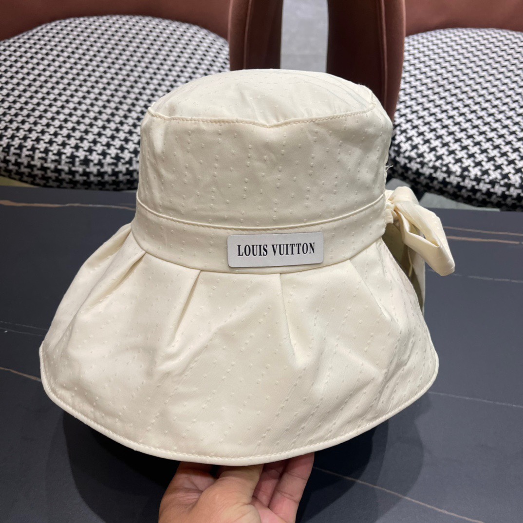  LouisVuitton🧢路易威登2024新款渔夫帽女夏气质度假海边沙滩防晒太阳帽