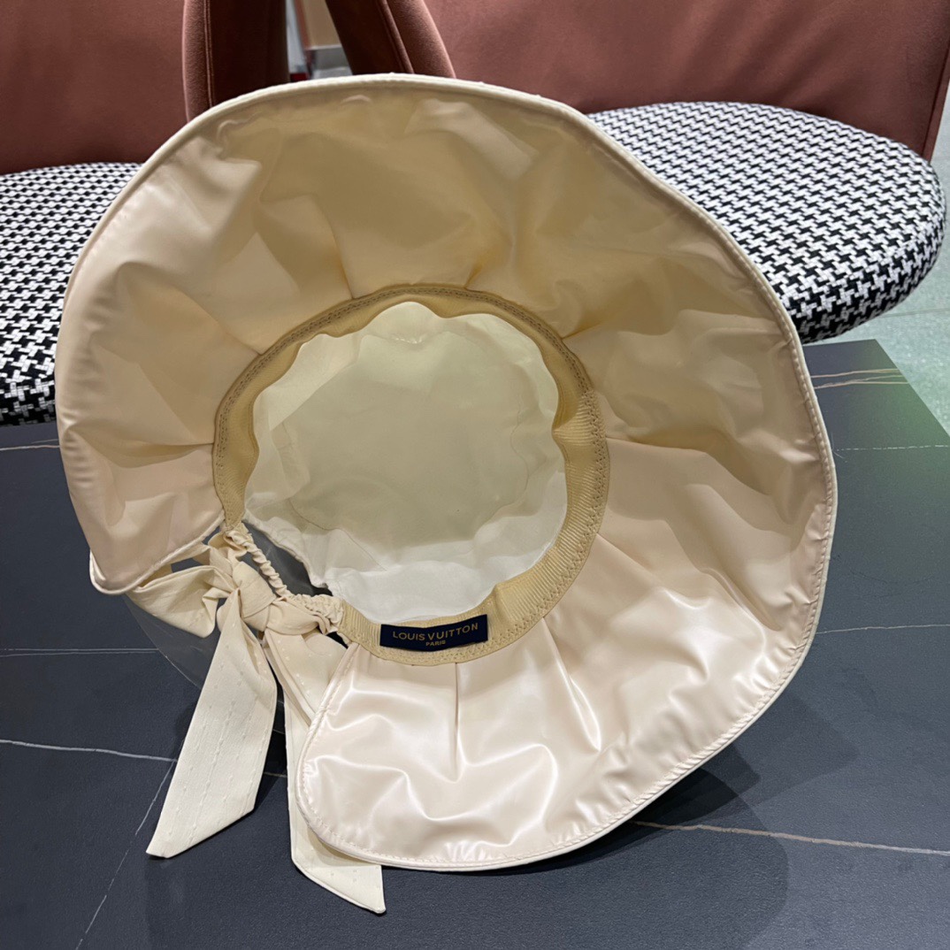  LouisVuitton🧢路易威登2024新款渔夫帽女夏气质度假海边沙滩防晒太阳帽