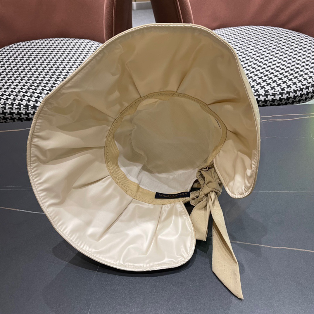  LouisVuitton🧢路易威登2024新款渔夫帽女夏气质度假海边沙滩防晒太阳帽