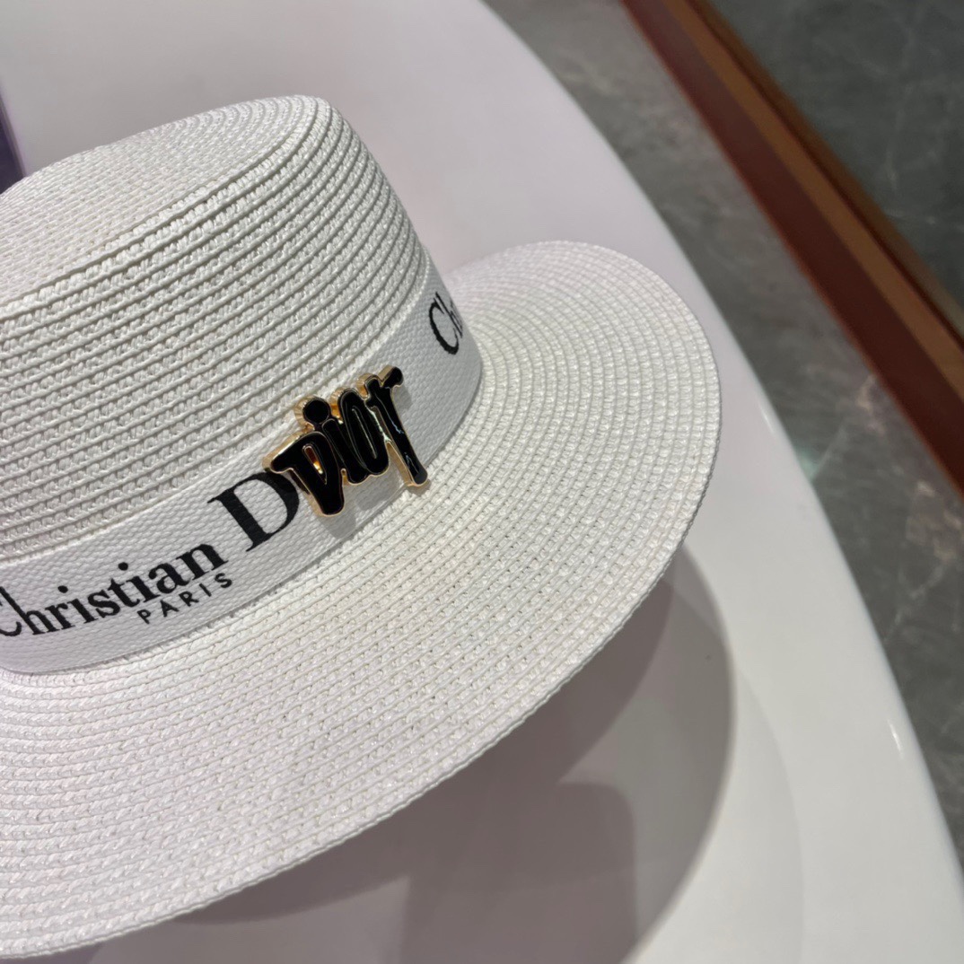 【DIOR迪奥】新款草编平顶遮阳草帽盆帽🤩沙滩风，简约大方，百搭单品～出街首选，新款帽型超美腻，新品上架