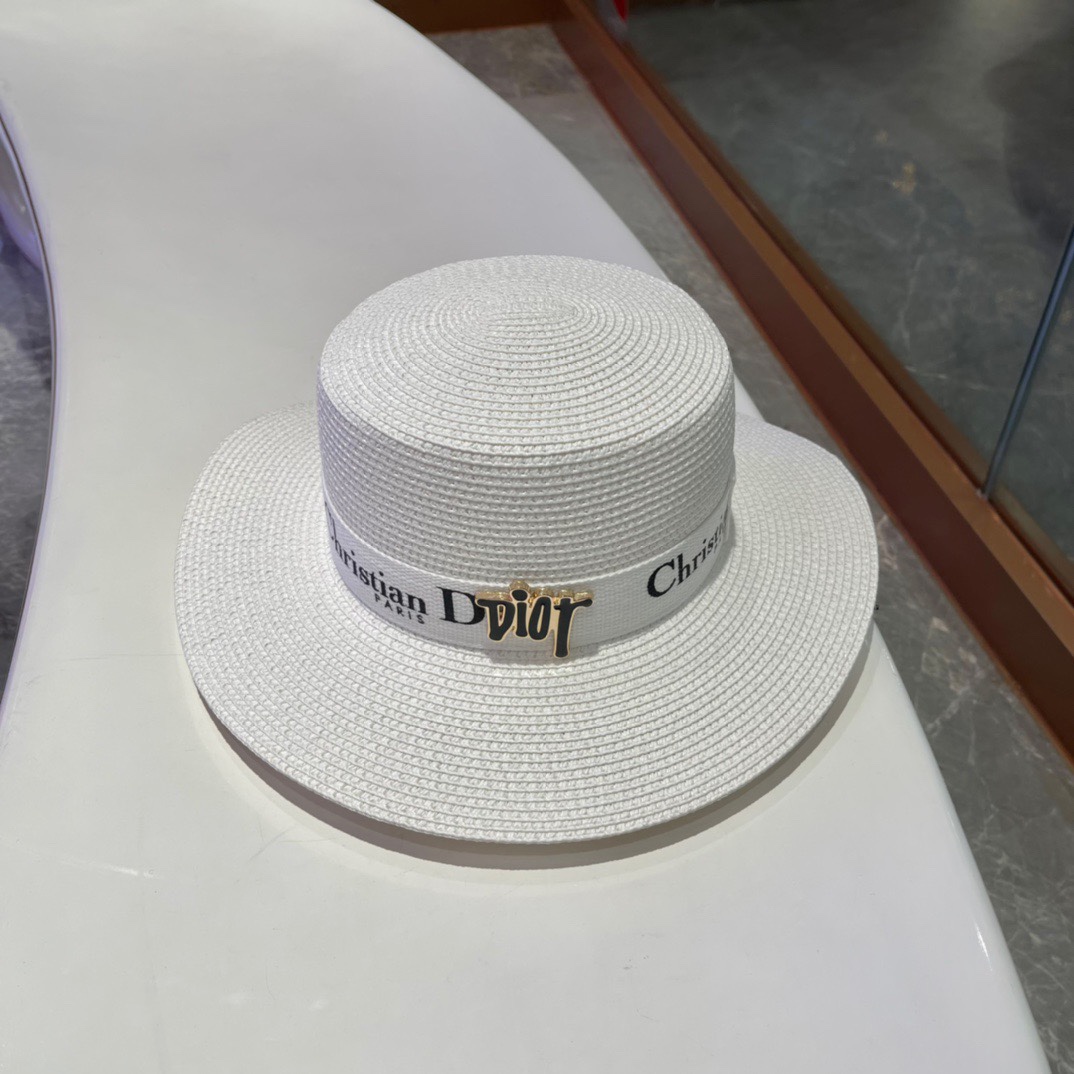 【DIOR迪奥】新款草编平顶遮阳草帽盆帽🤩沙滩风，简约大方，百搭单品～出街首选，新款帽型超美腻，新品上架