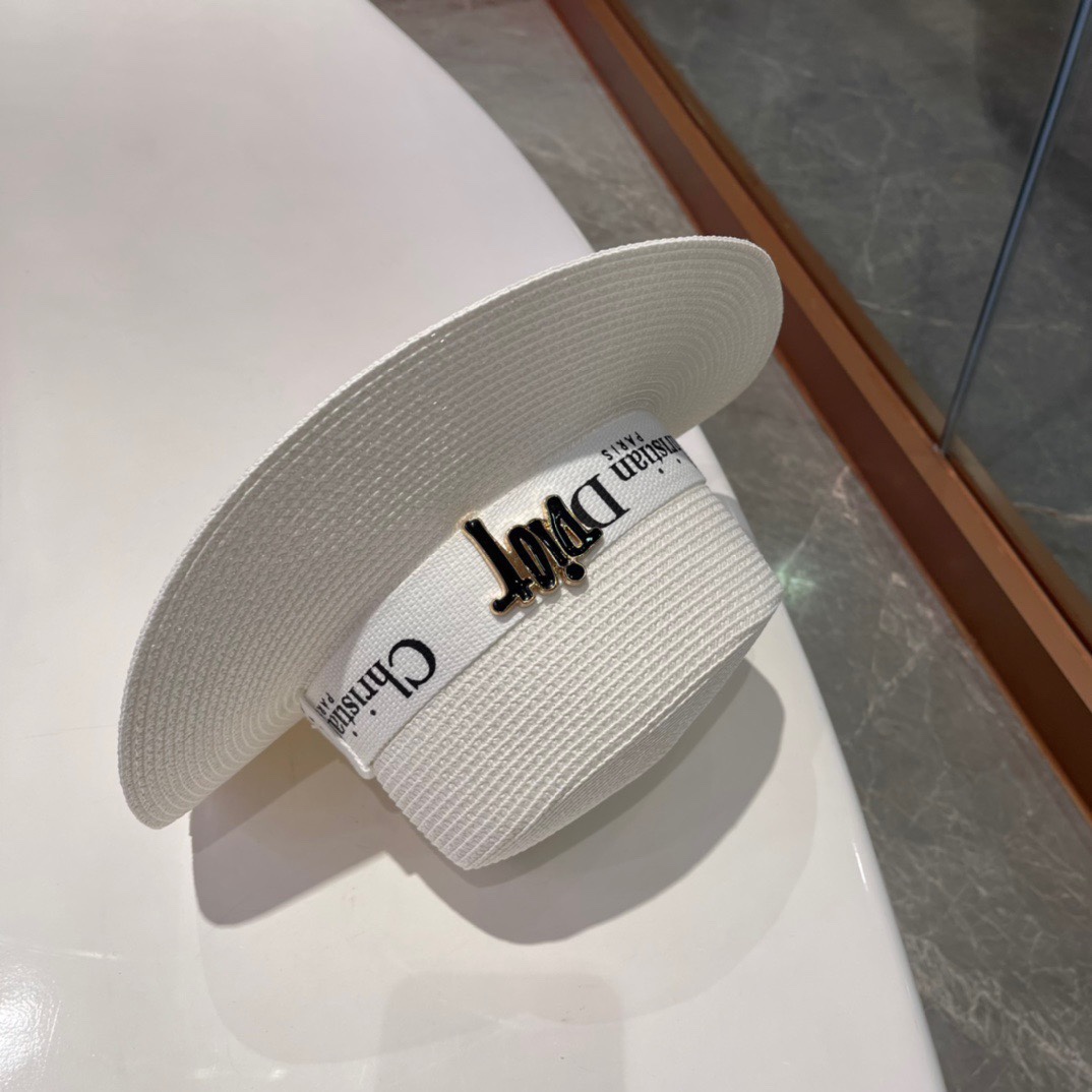 【DIOR迪奥】新款草编平顶遮阳草帽盆帽🤩沙滩风，简约大方，百搭单品～出街首选，新款帽型超美腻，新品上架